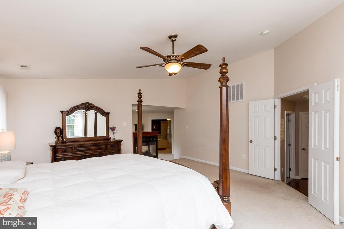 BEN OAKS - Residential