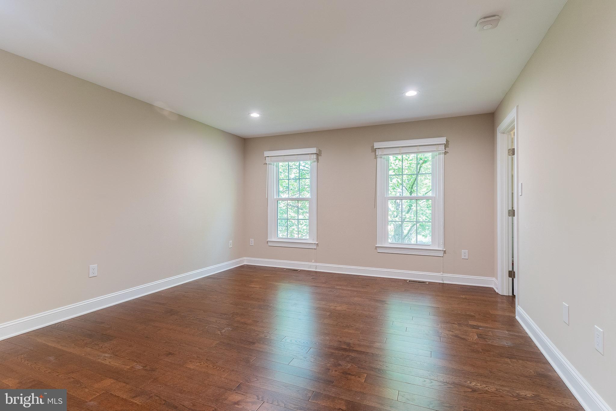 CENTURY OAK - Residential Lease