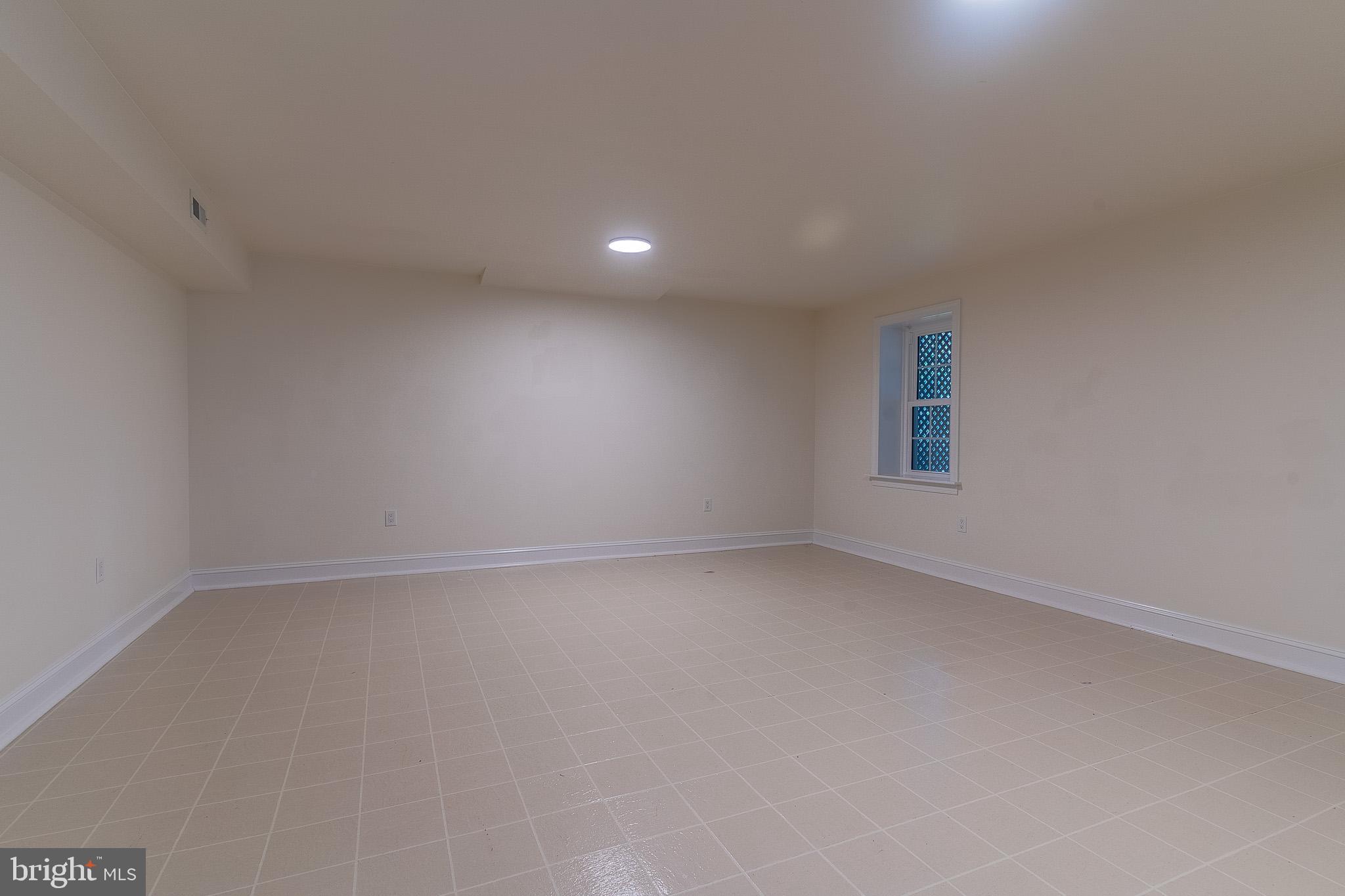 CENTURY OAK - Residential Lease