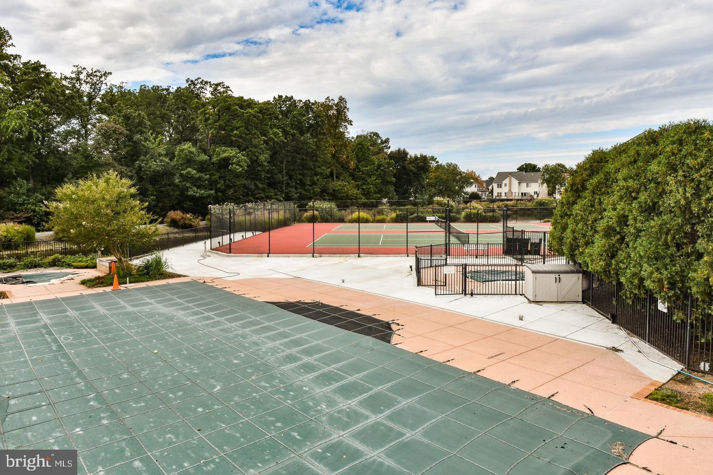 CENTURY OAK - Residential Lease