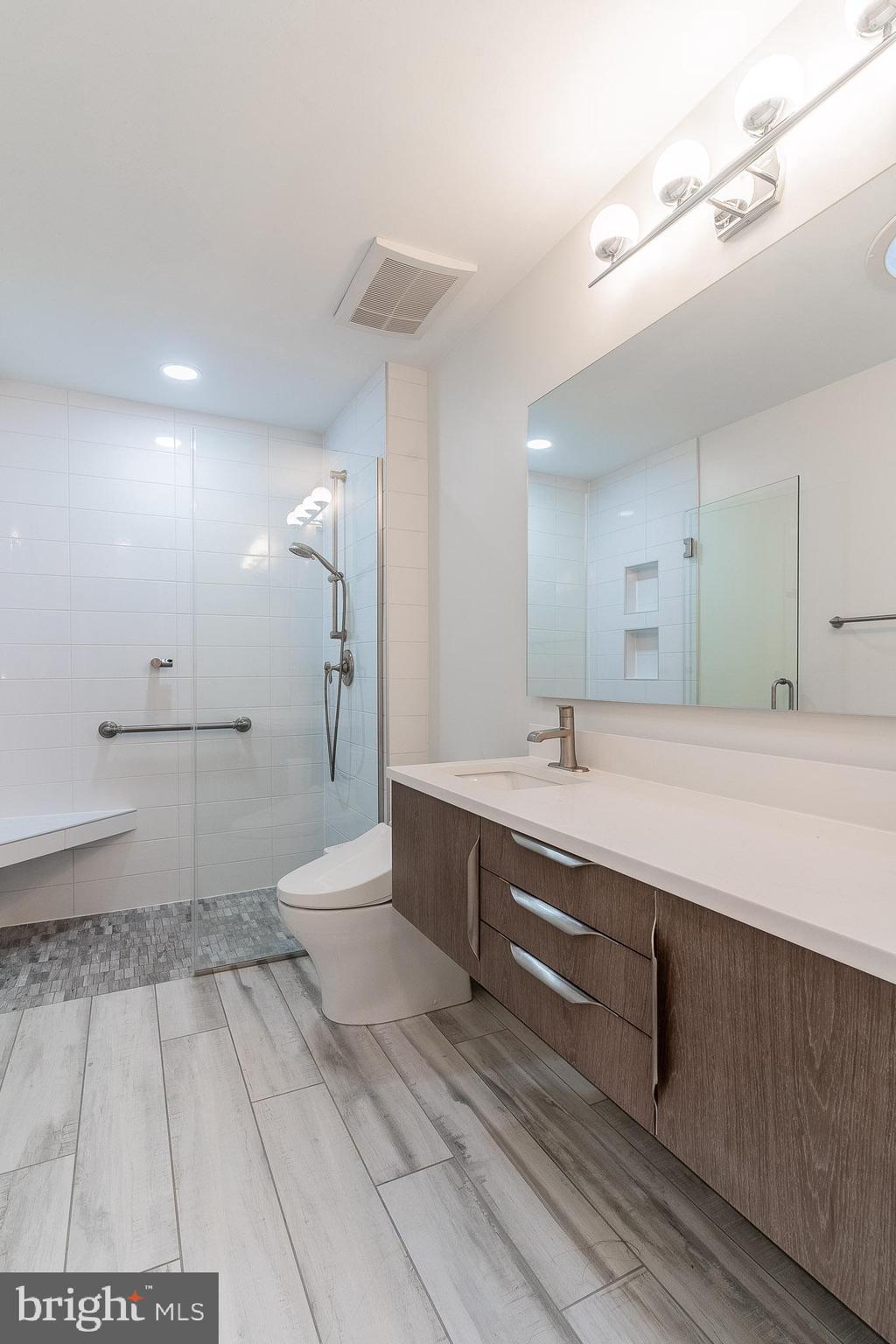 CENTURY OAK - Residential Lease