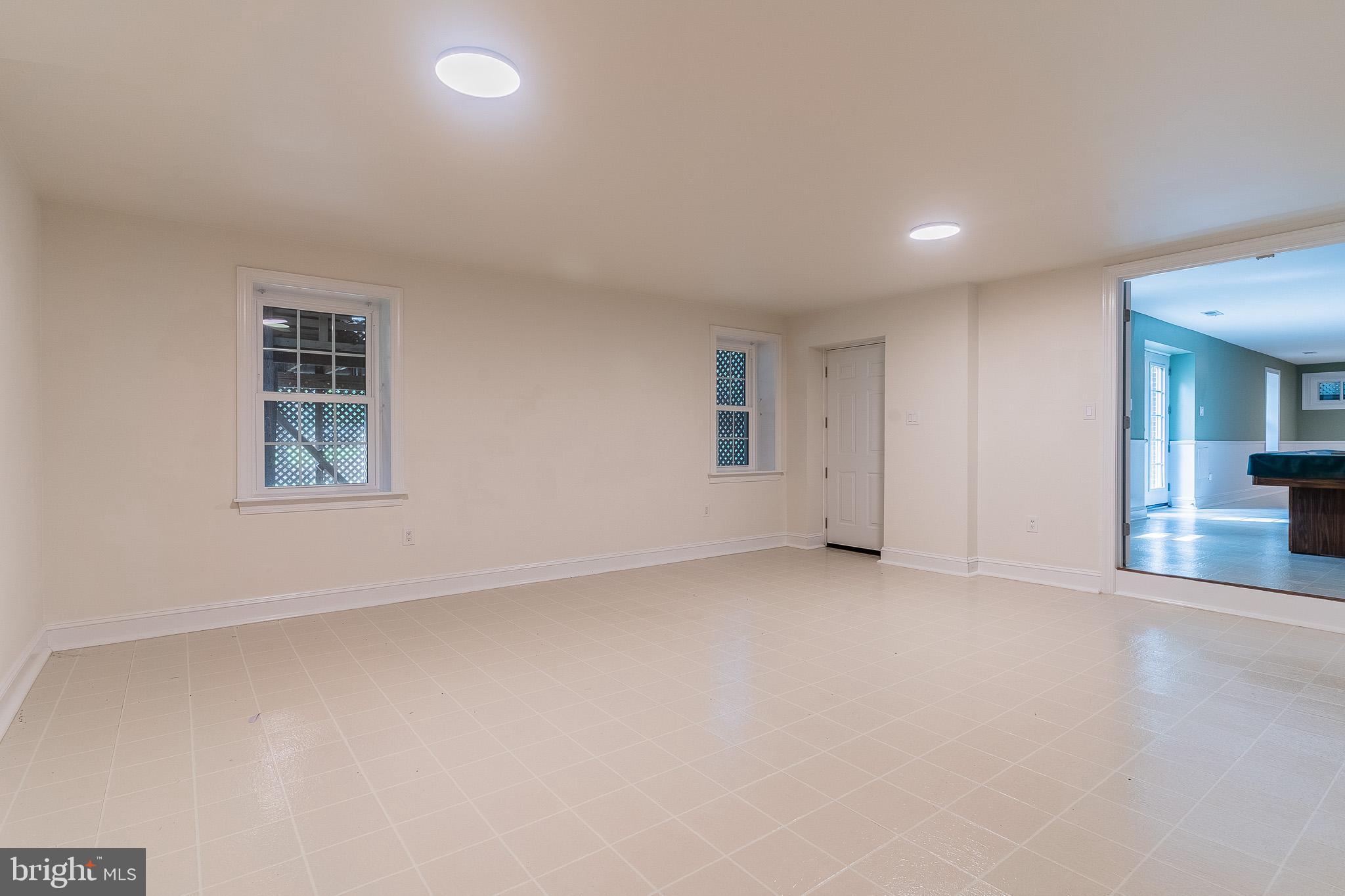 CENTURY OAK - Residential Lease