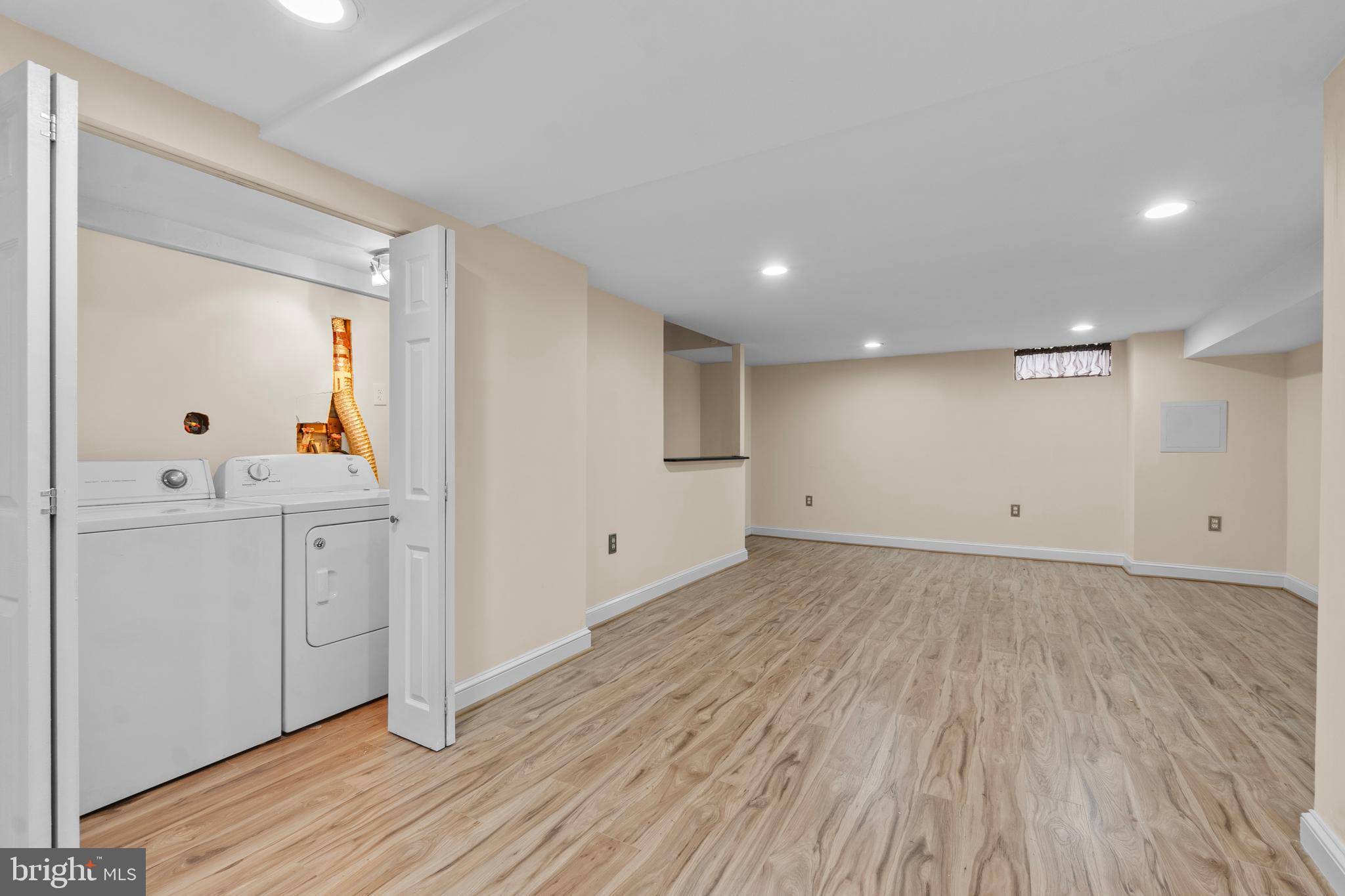 MOORES RUN - Residential Lease