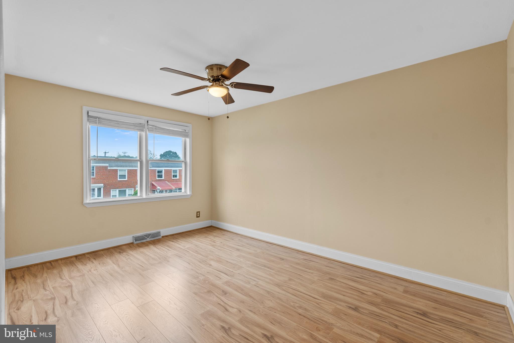 MOORES RUN - Residential Lease