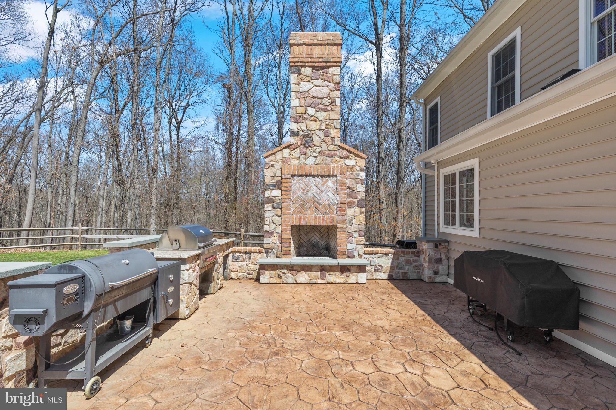 QUAIL HILLS - Residential