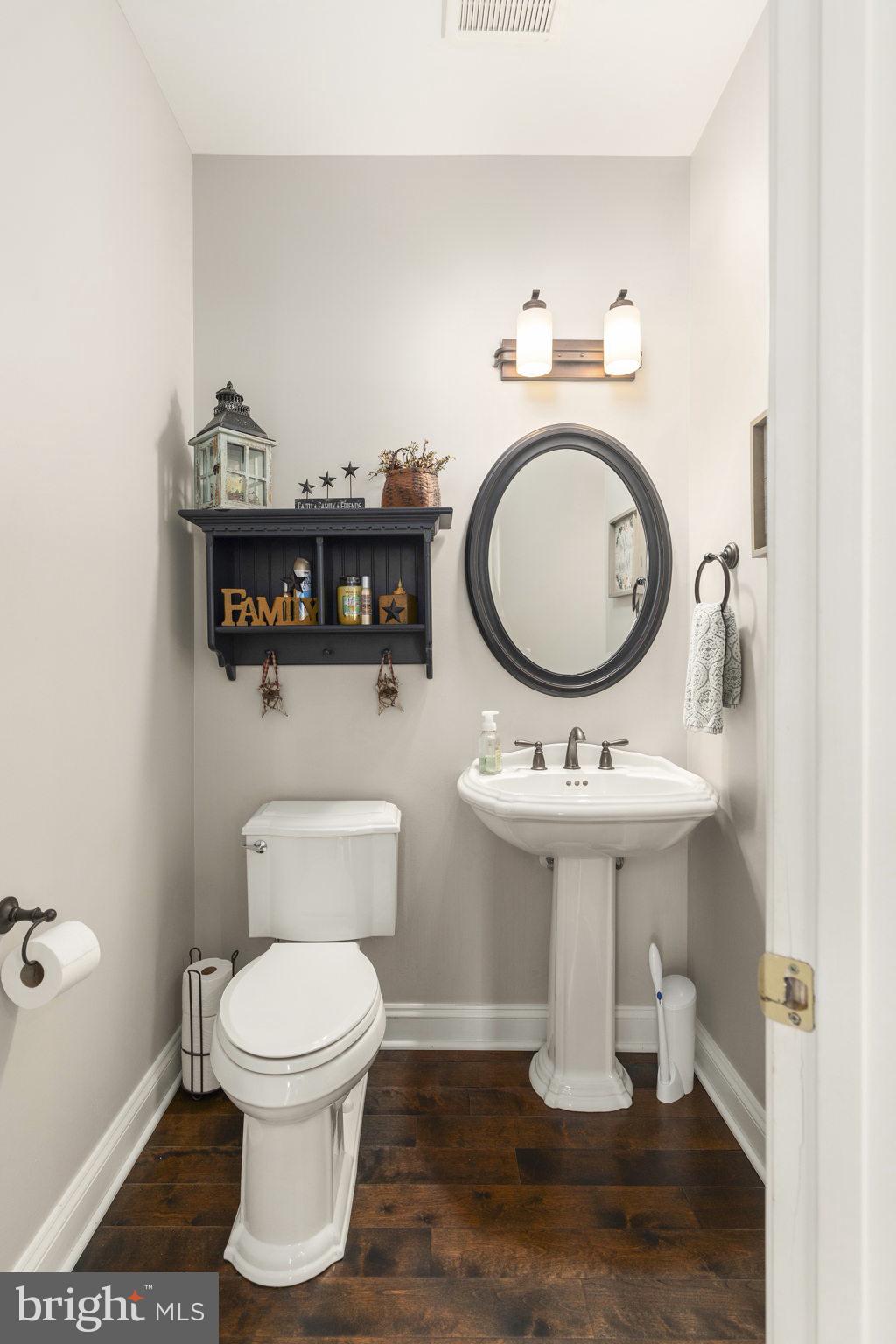 QUAIL HILLS - Residential