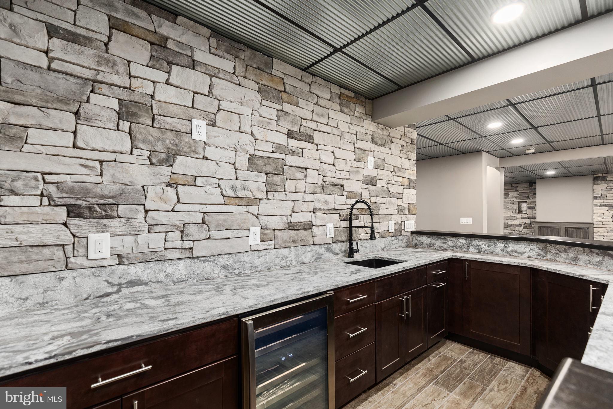 QUAIL HILLS - Residential