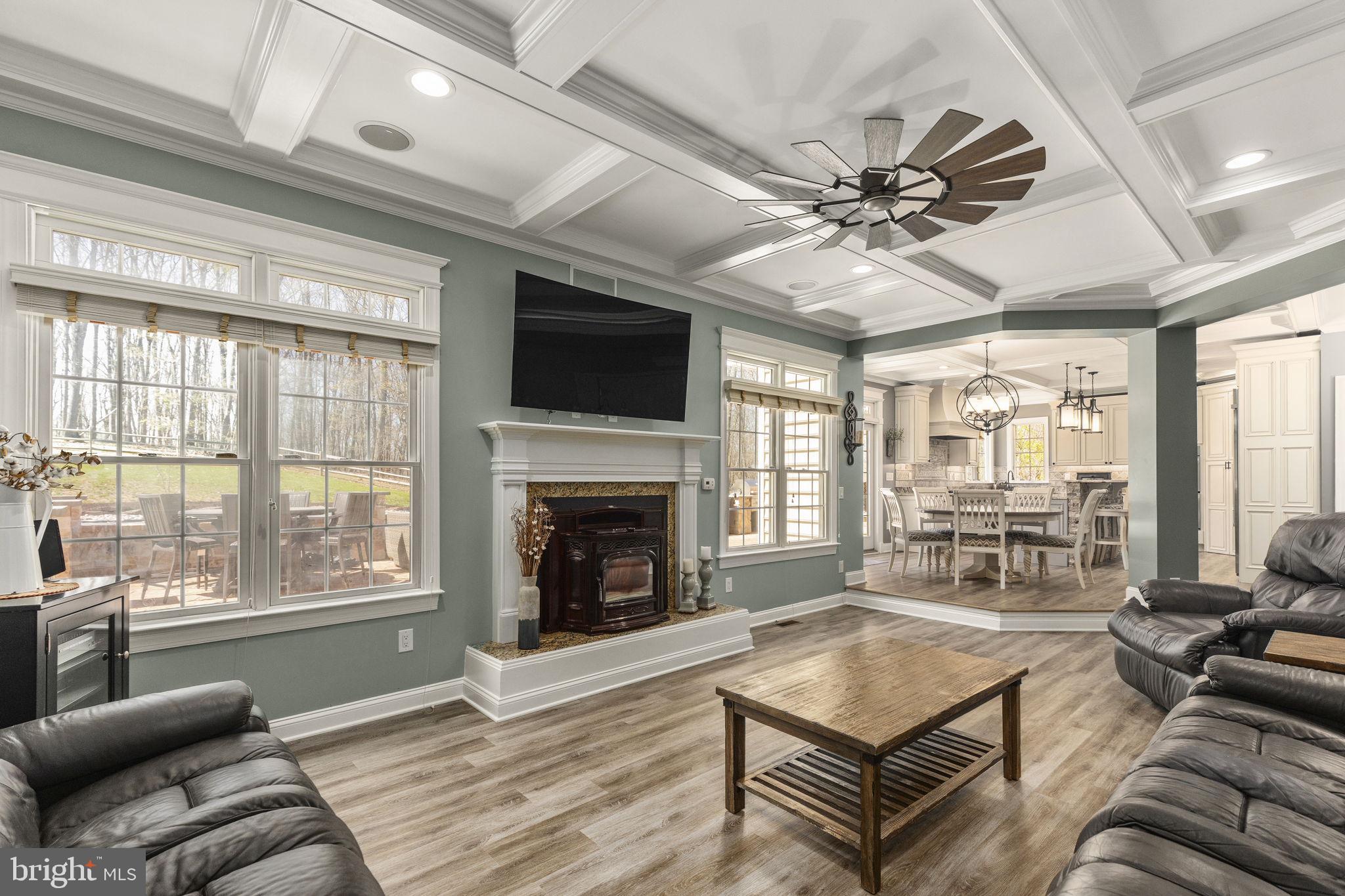 QUAIL HILLS - Residential