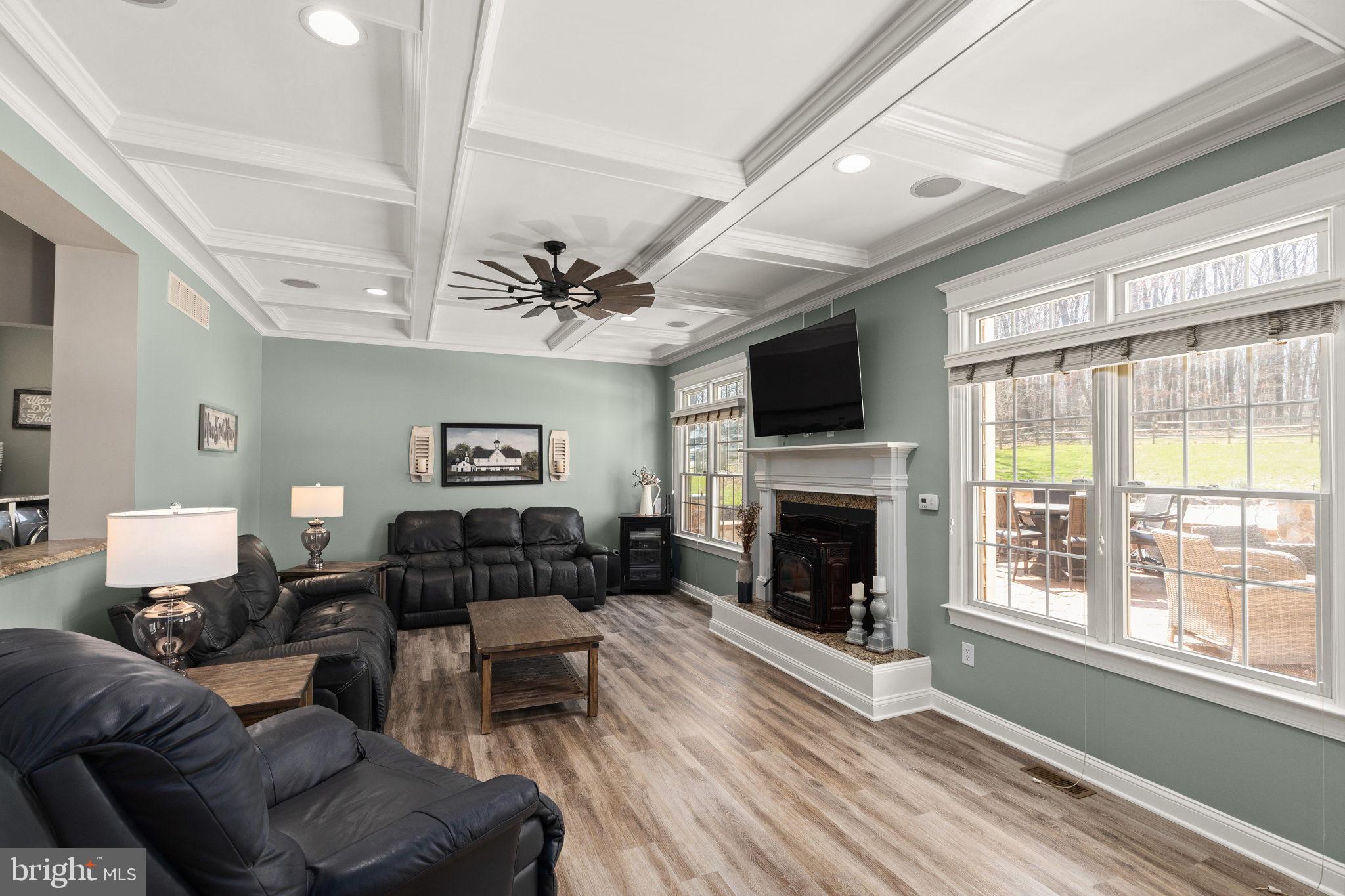 QUAIL HILLS - Residential