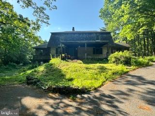 1482 HILLTOP ROAD