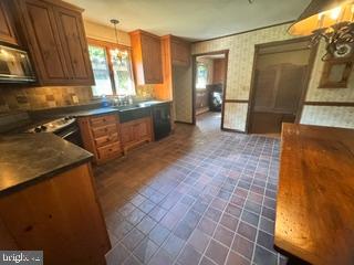 HILLTOP ESTATES NO - Residential