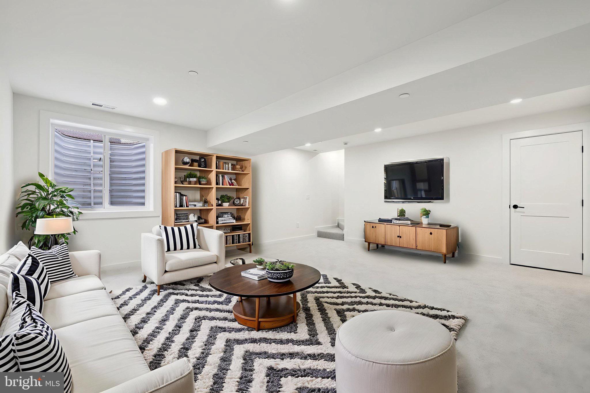 GLEN BURNIE HEIGHTS - Residential