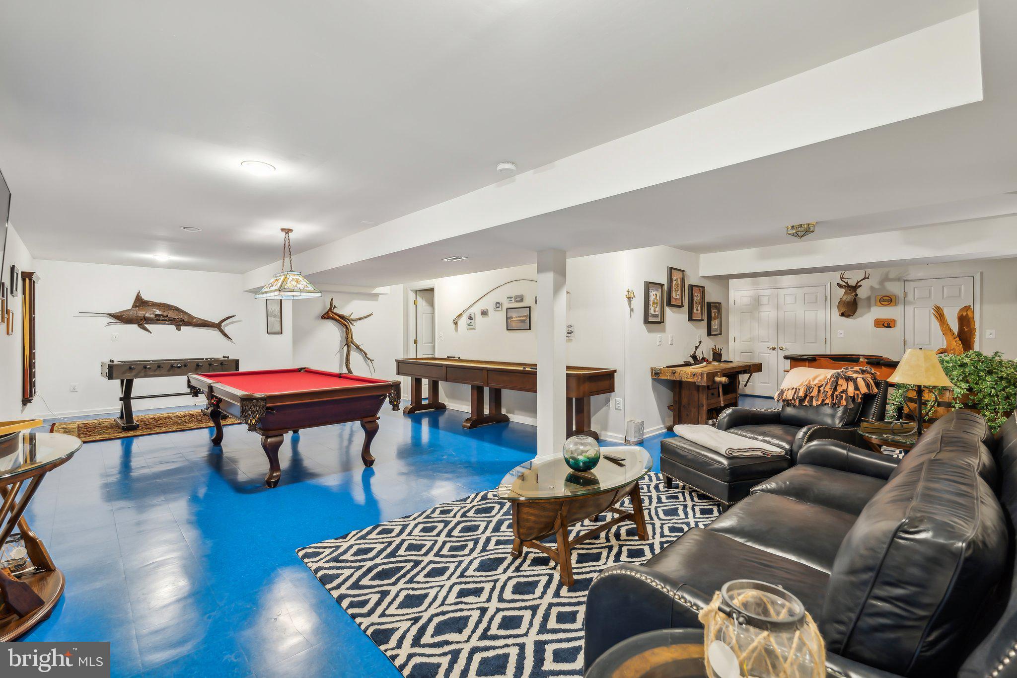 WILLIAMSBURG ON THE POTOMAC - Residential