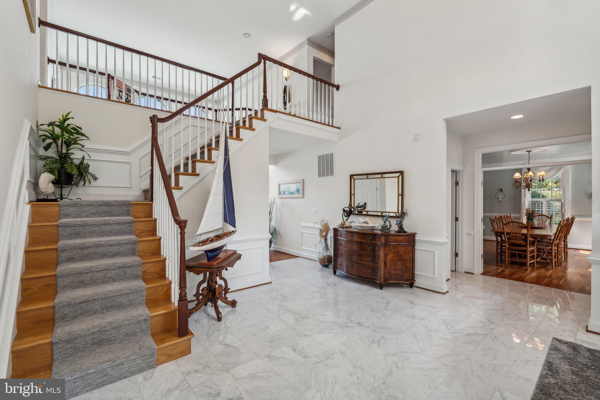 WILLIAMSBURG ON THE POTOMAC - Residential