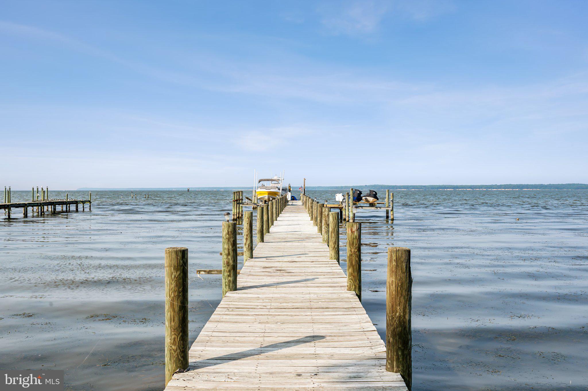 WILLIAMSBURG ON THE POTOMAC - Residential