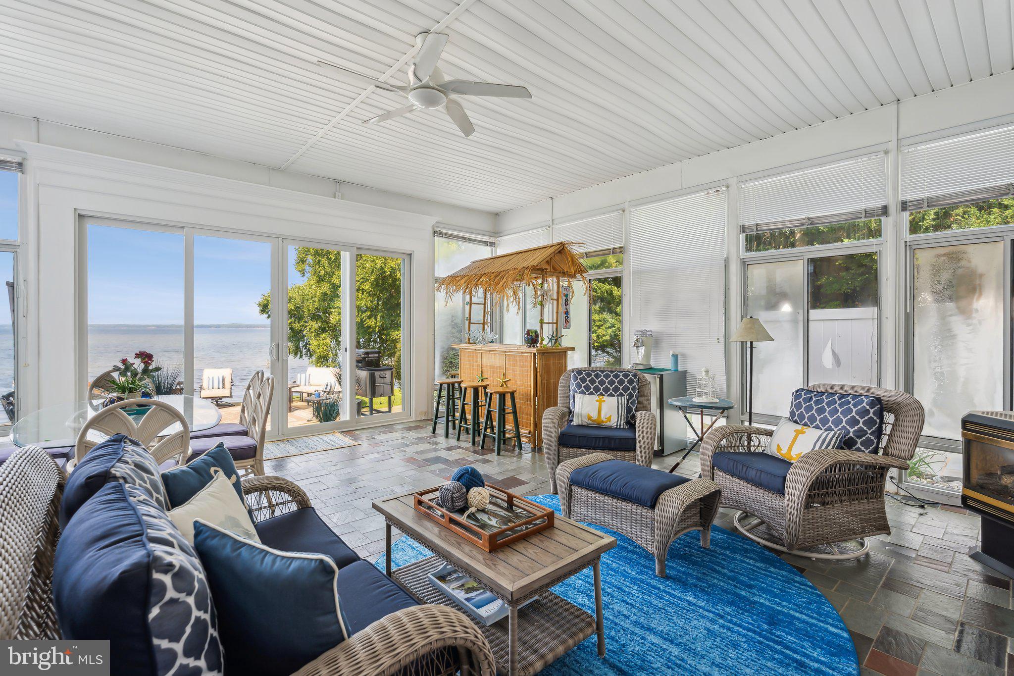 WILLIAMSBURG ON THE POTOMAC - Residential