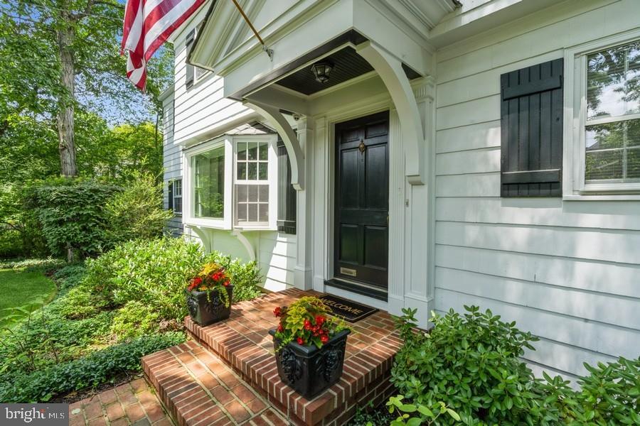 79 LAFAYETTE ROAD
