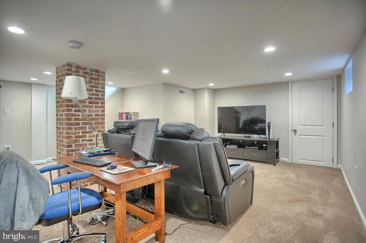 DREXEL HILL - Residential
