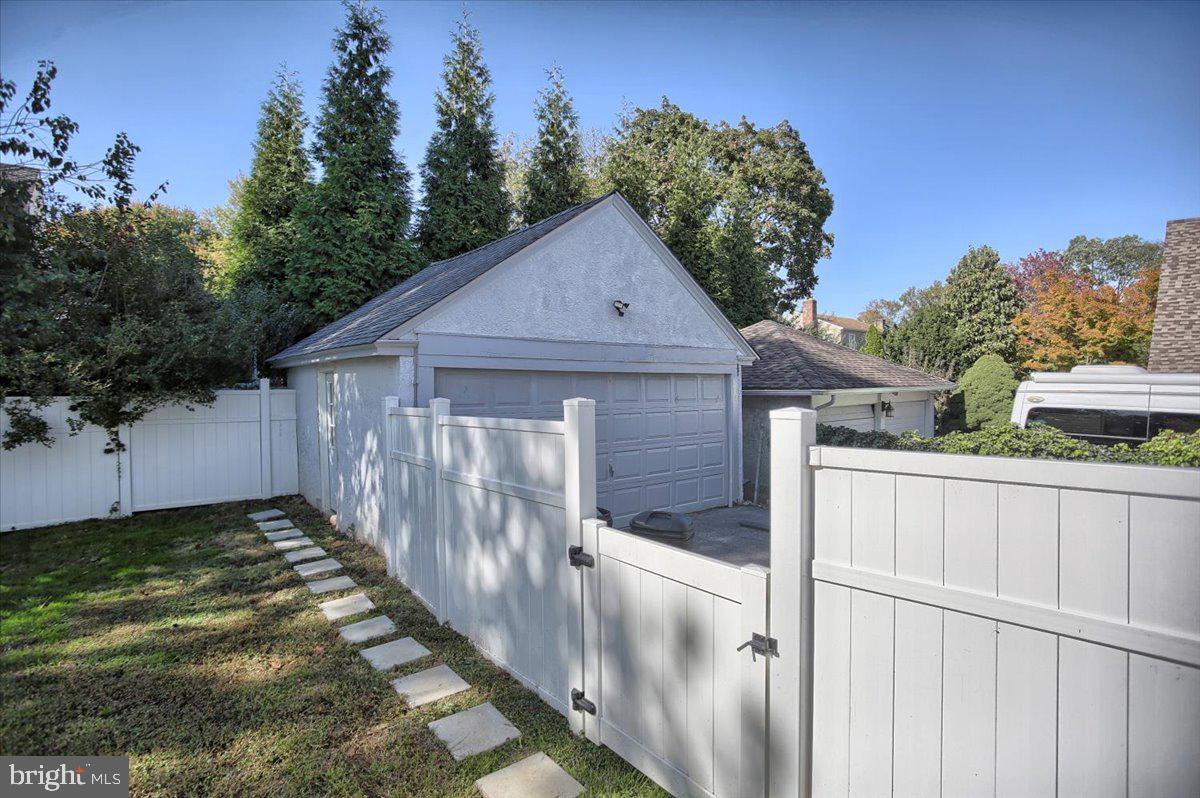 DREXEL HILL - Residential