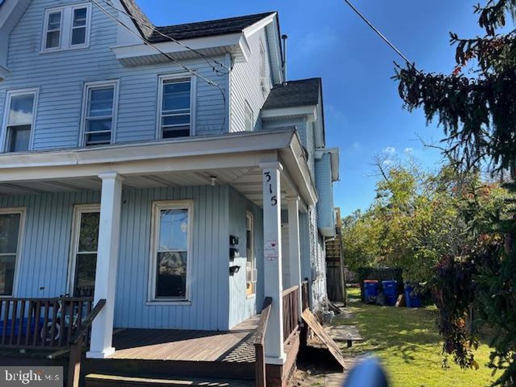 Photo of 315 - G St, MILLVILLE, NJ 08332 (MLS # NJCB2026946)