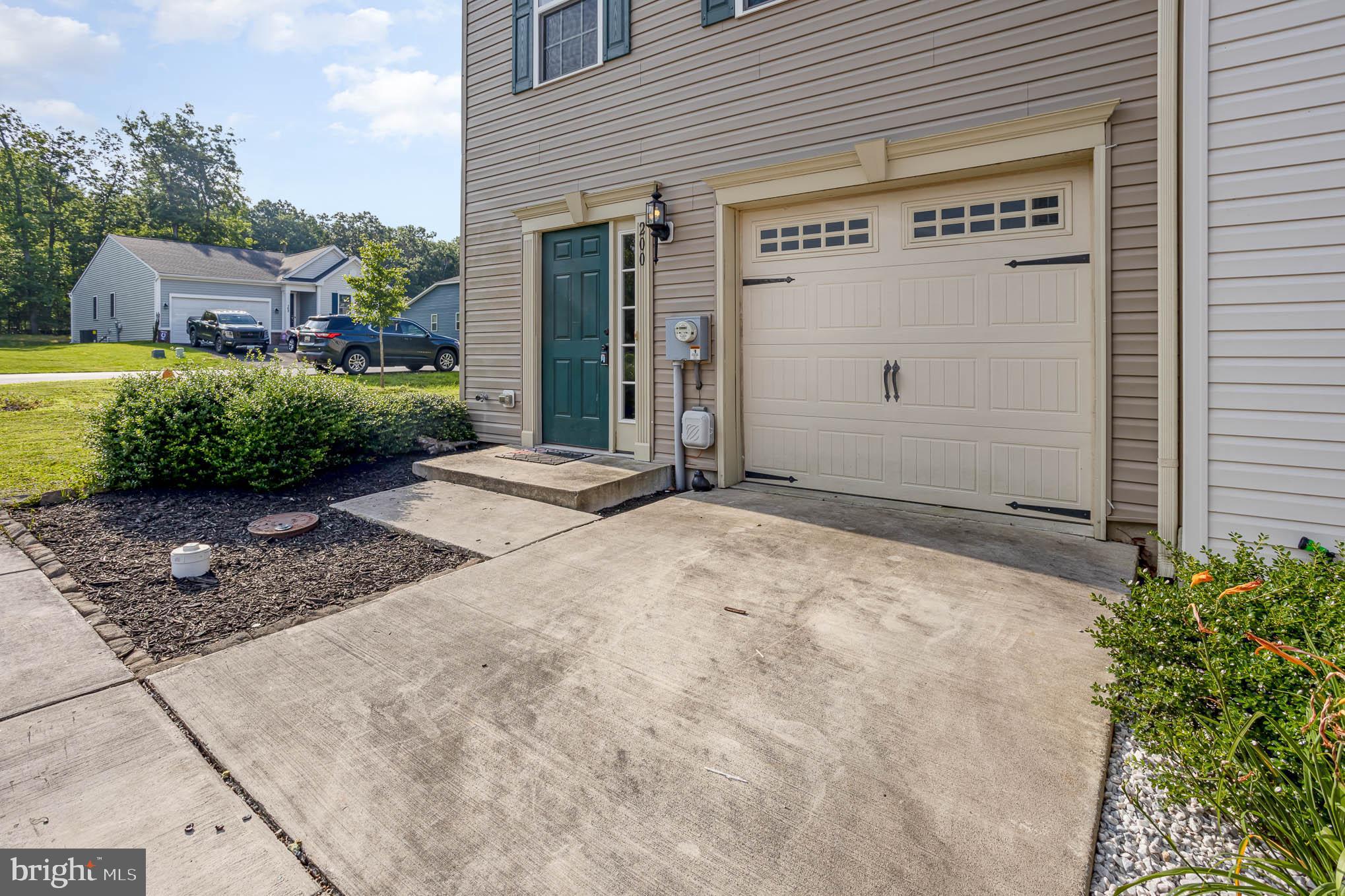 CHESAPEAKE BAY GOLF CLUB - Residential