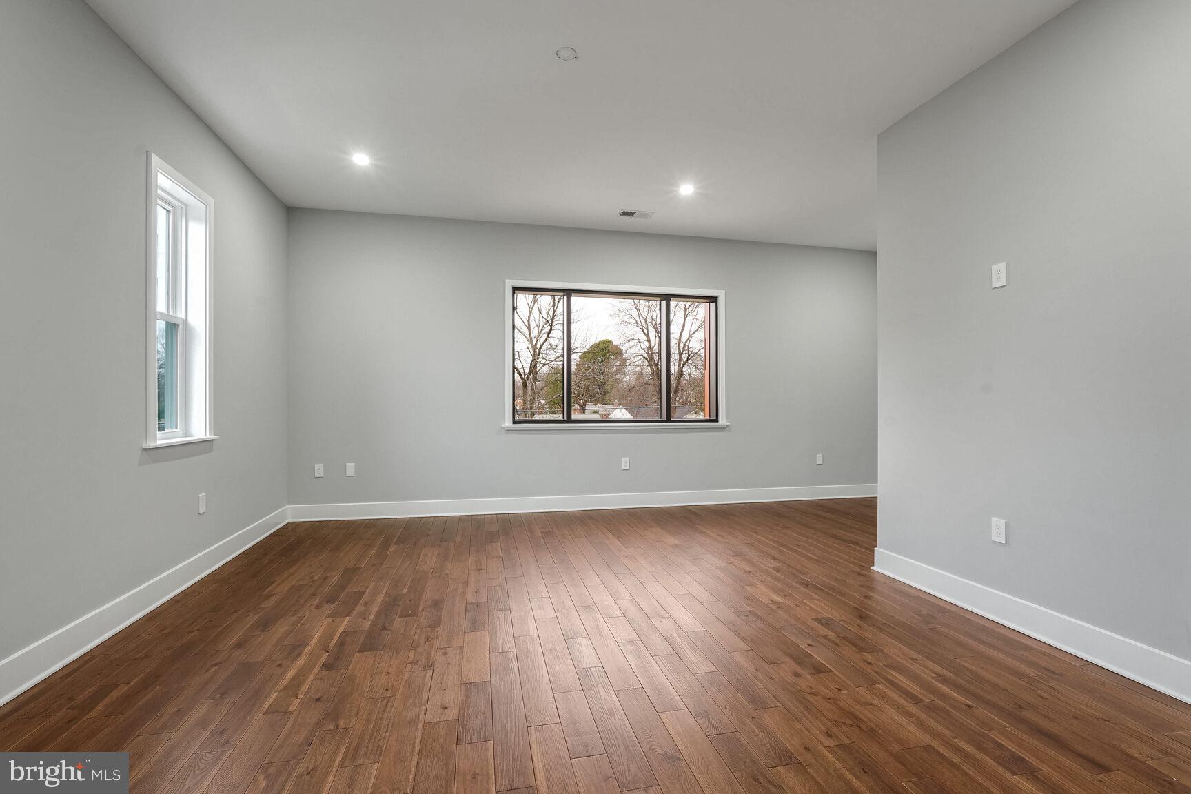 BRISTOW - Residential