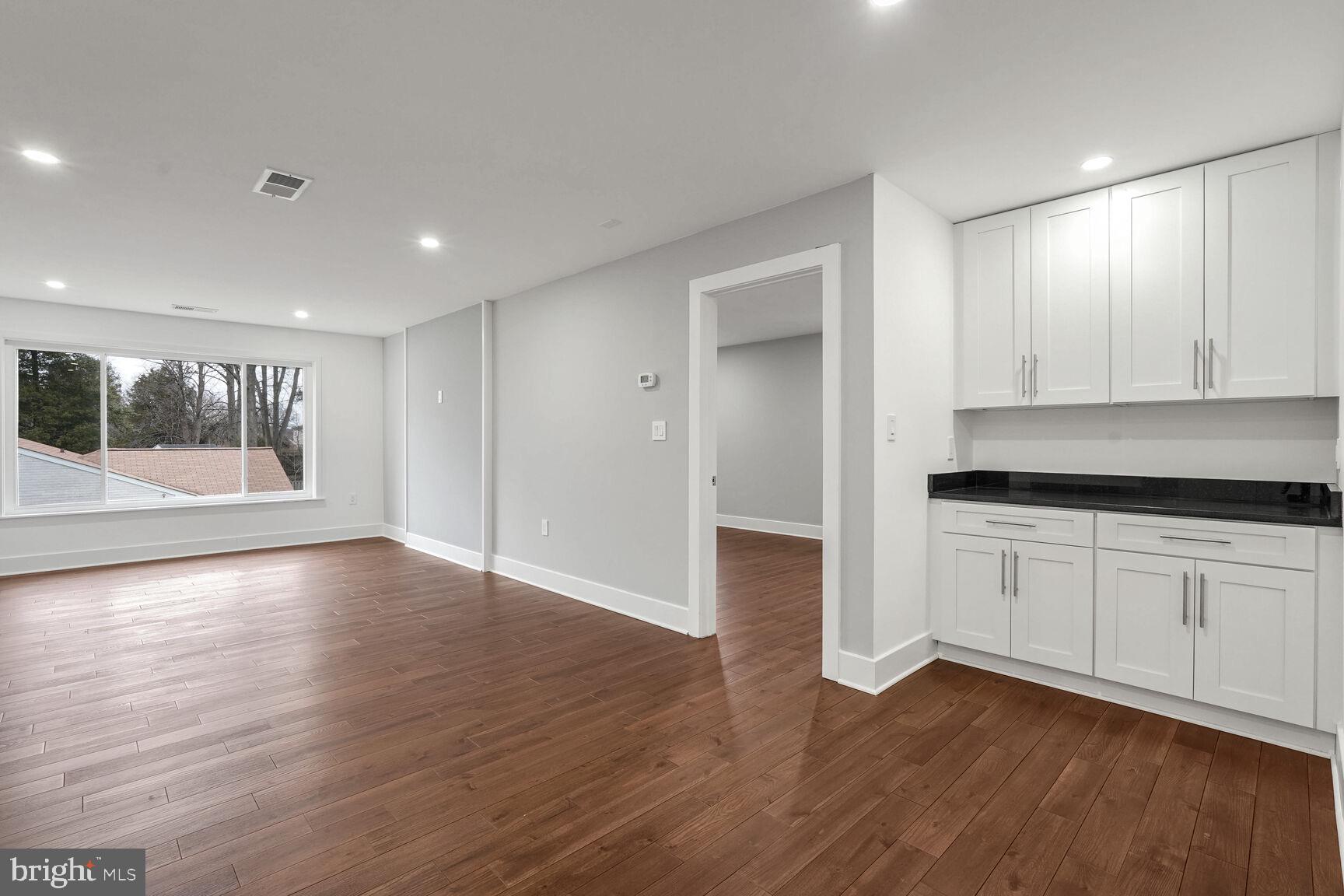 BRISTOW - Residential