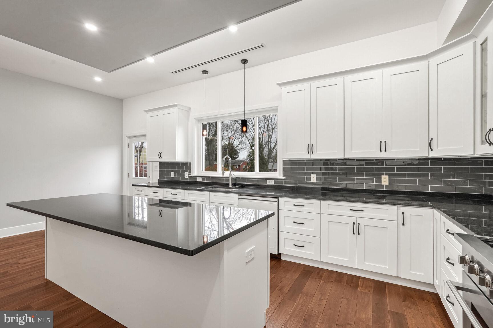 BRISTOW - Residential