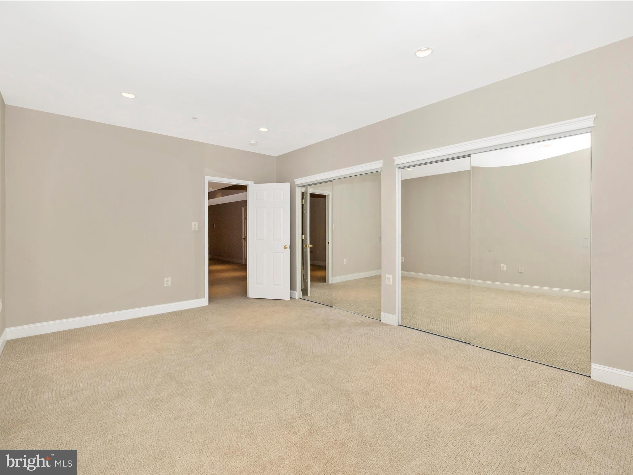 WASHINGTON GROVE - Residential