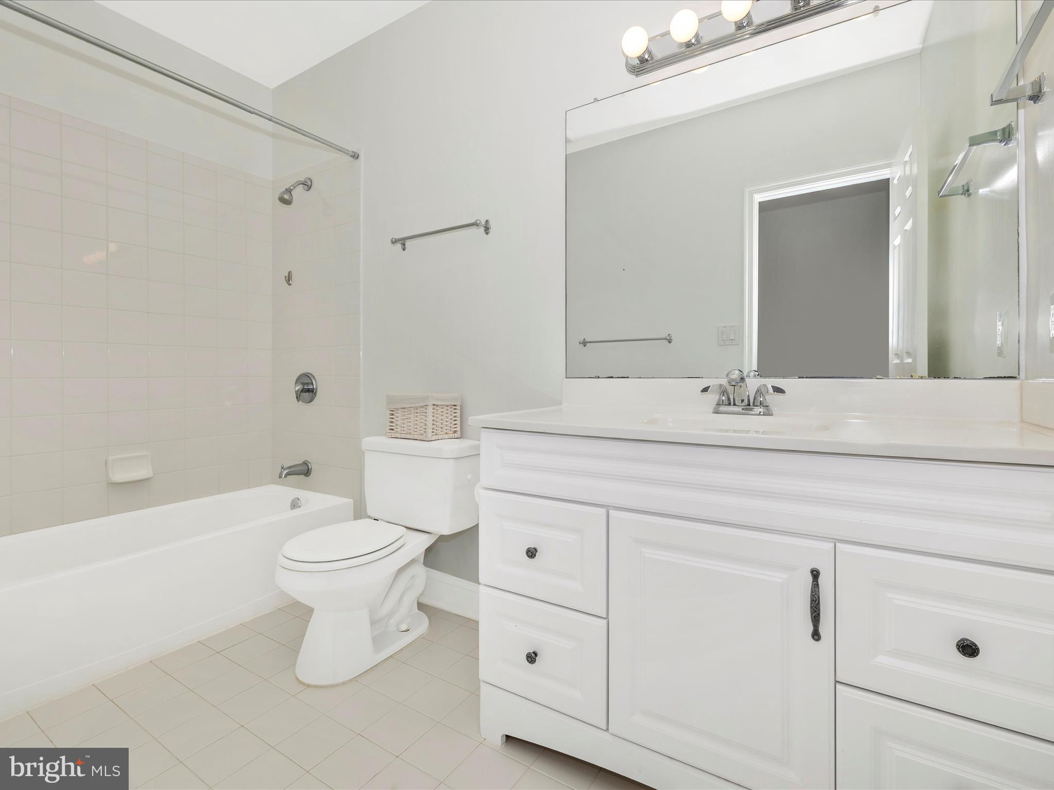 WASHINGTON GROVE - Residential