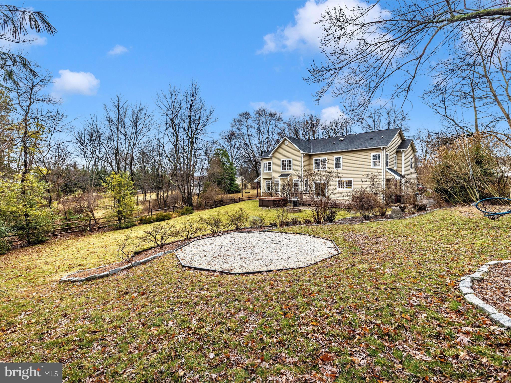 WASHINGTON GROVE - Residential