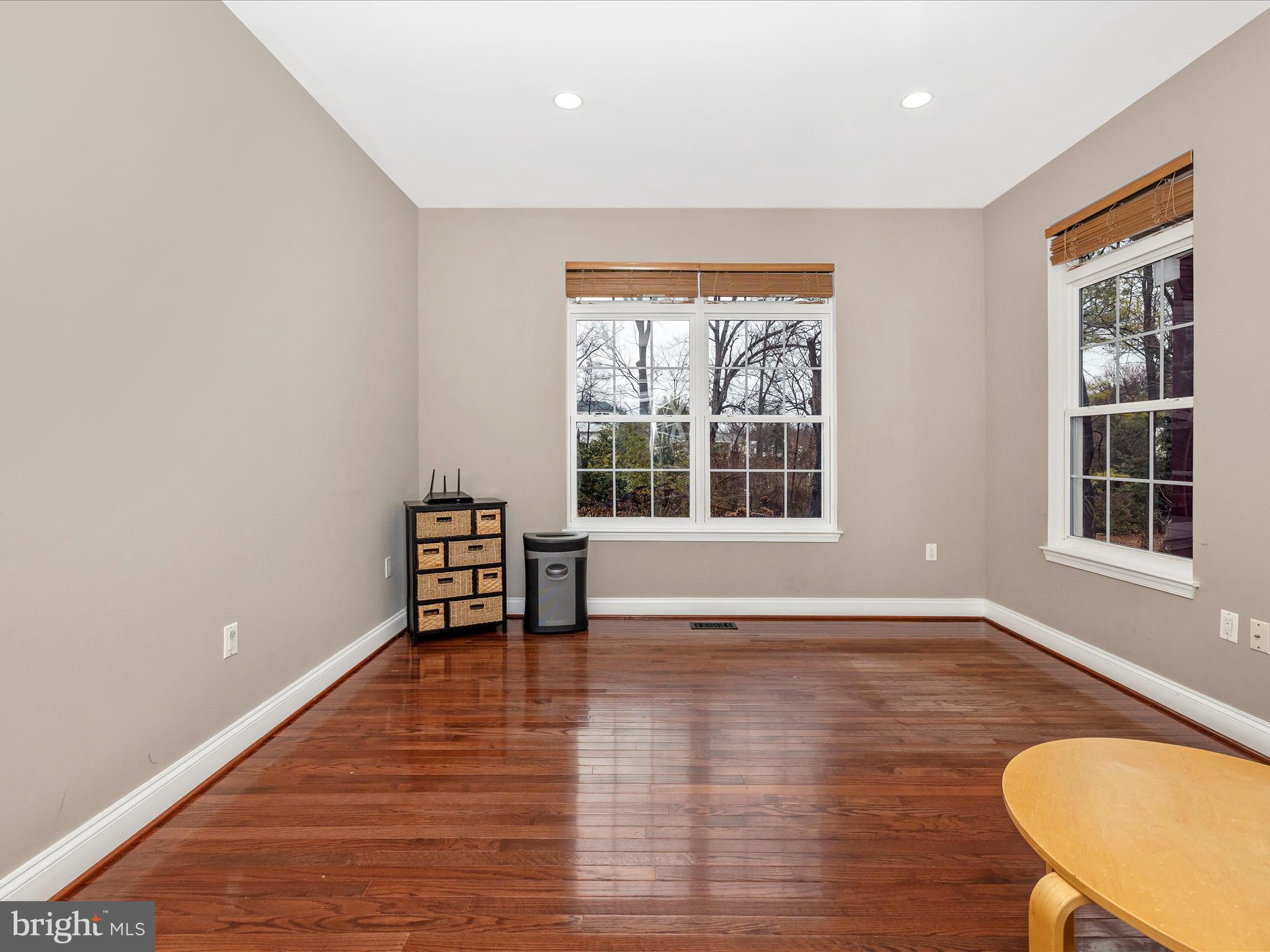 WASHINGTON GROVE - Residential