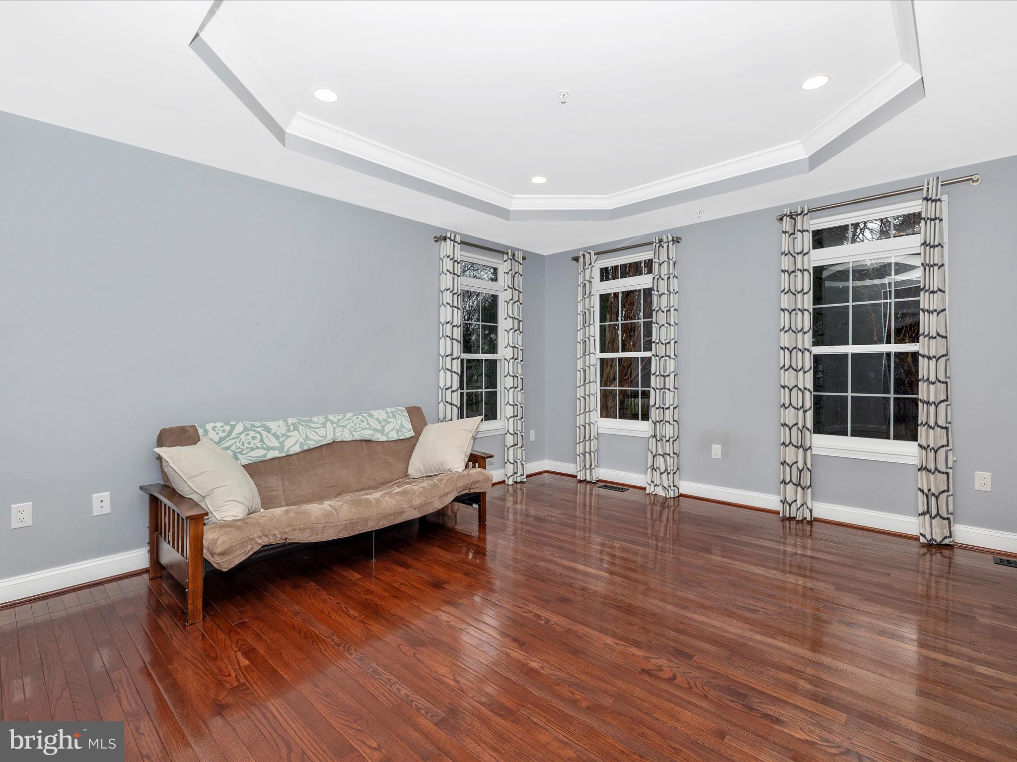 WASHINGTON GROVE - Residential