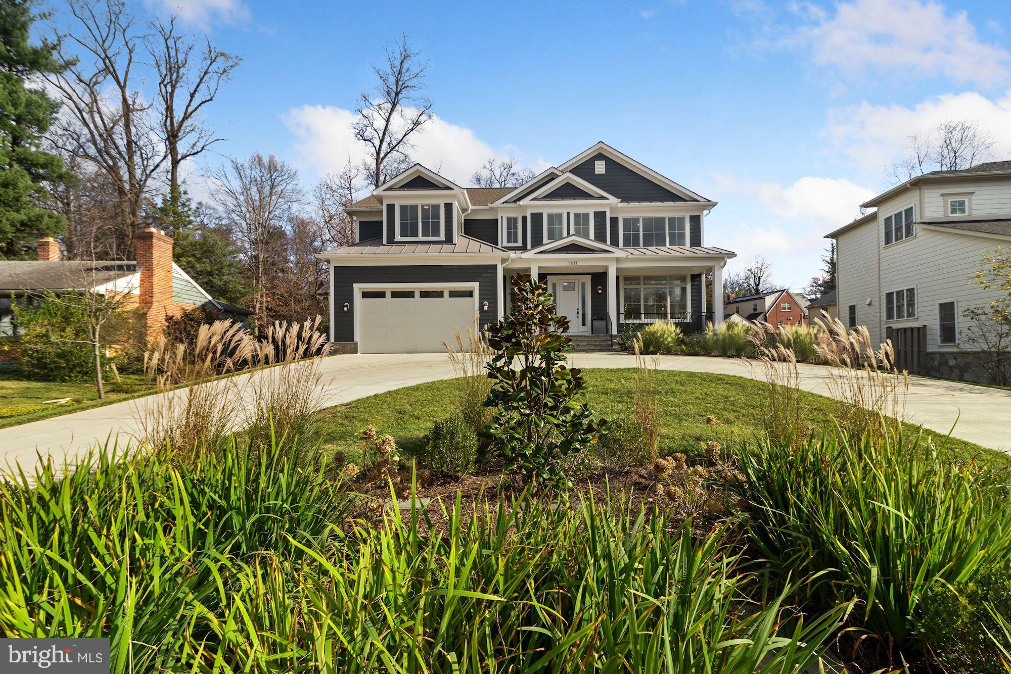 ENGLISH VILLAGE - Residential