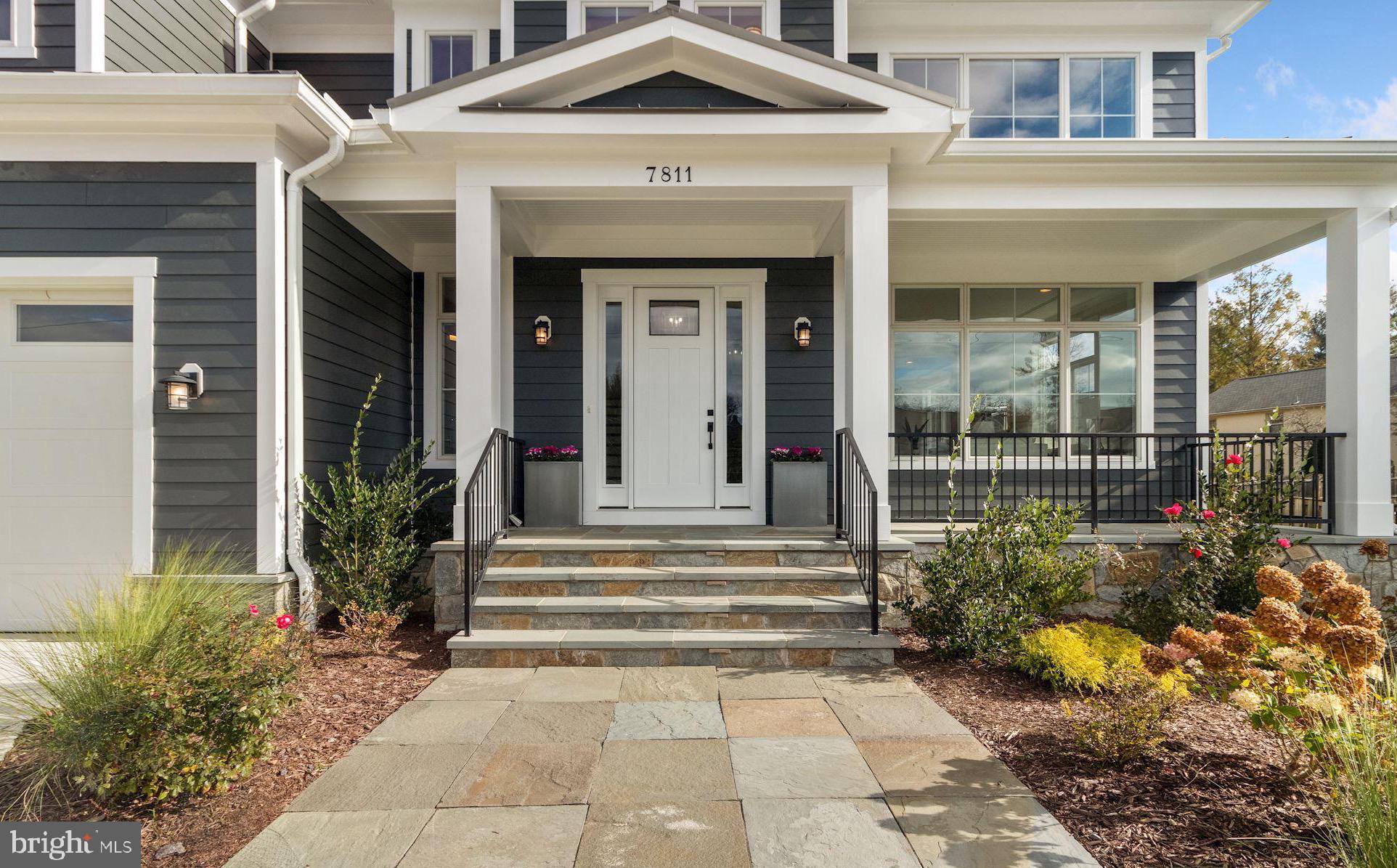 ENGLISH VILLAGE - Residential