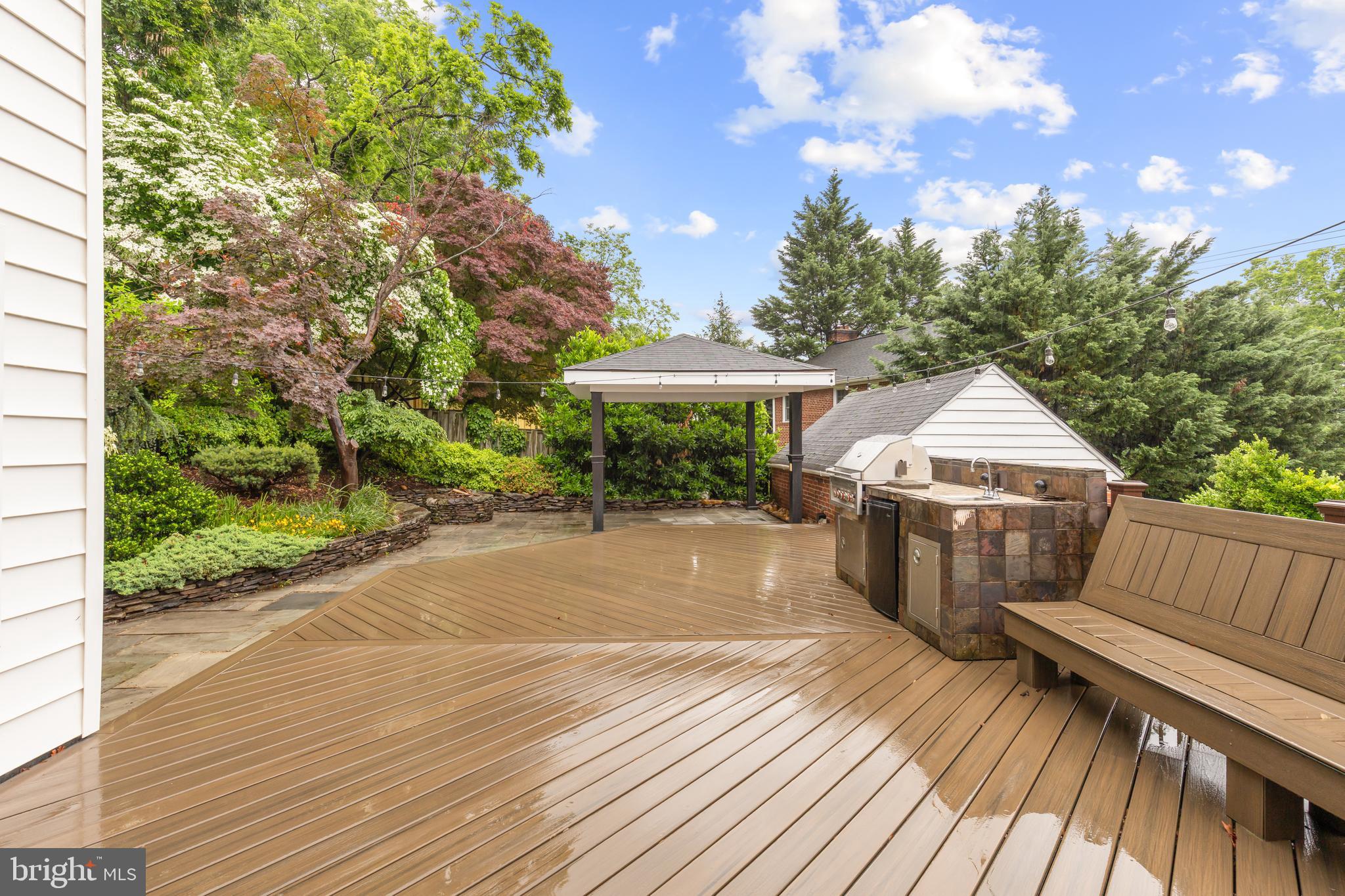 OAKCREST - Residential