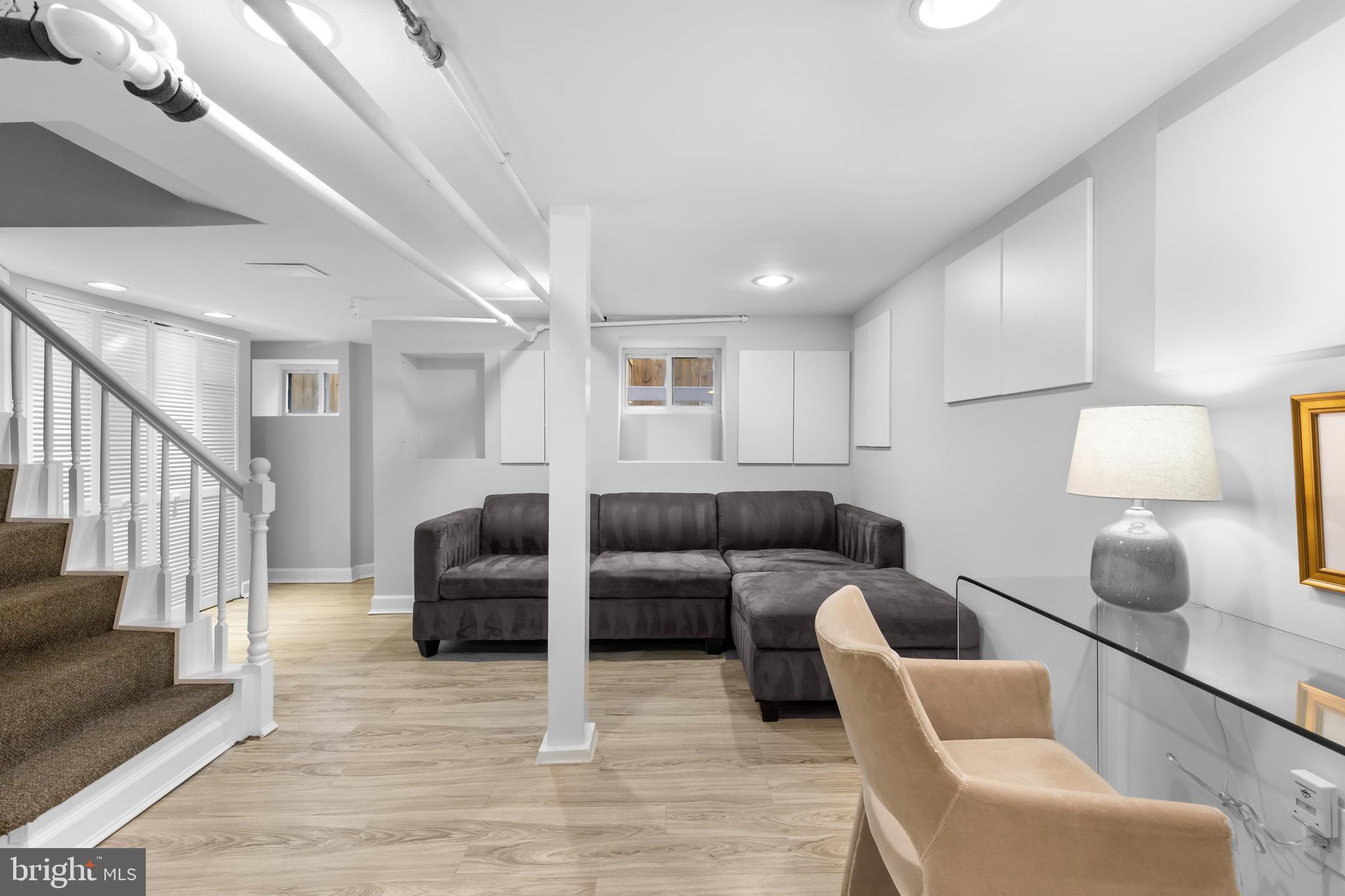 OAKCREST - Residential