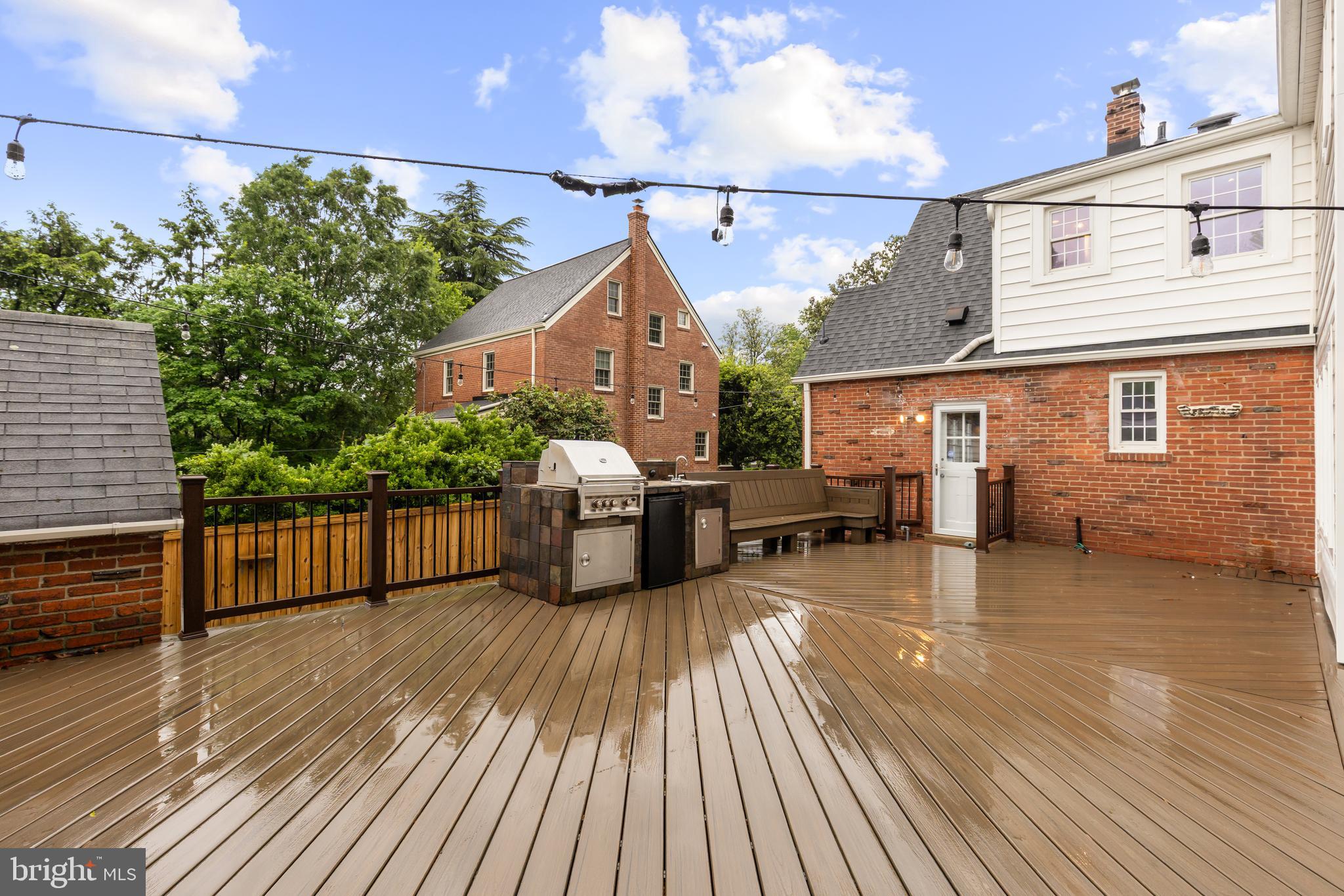 OAKCREST - Residential