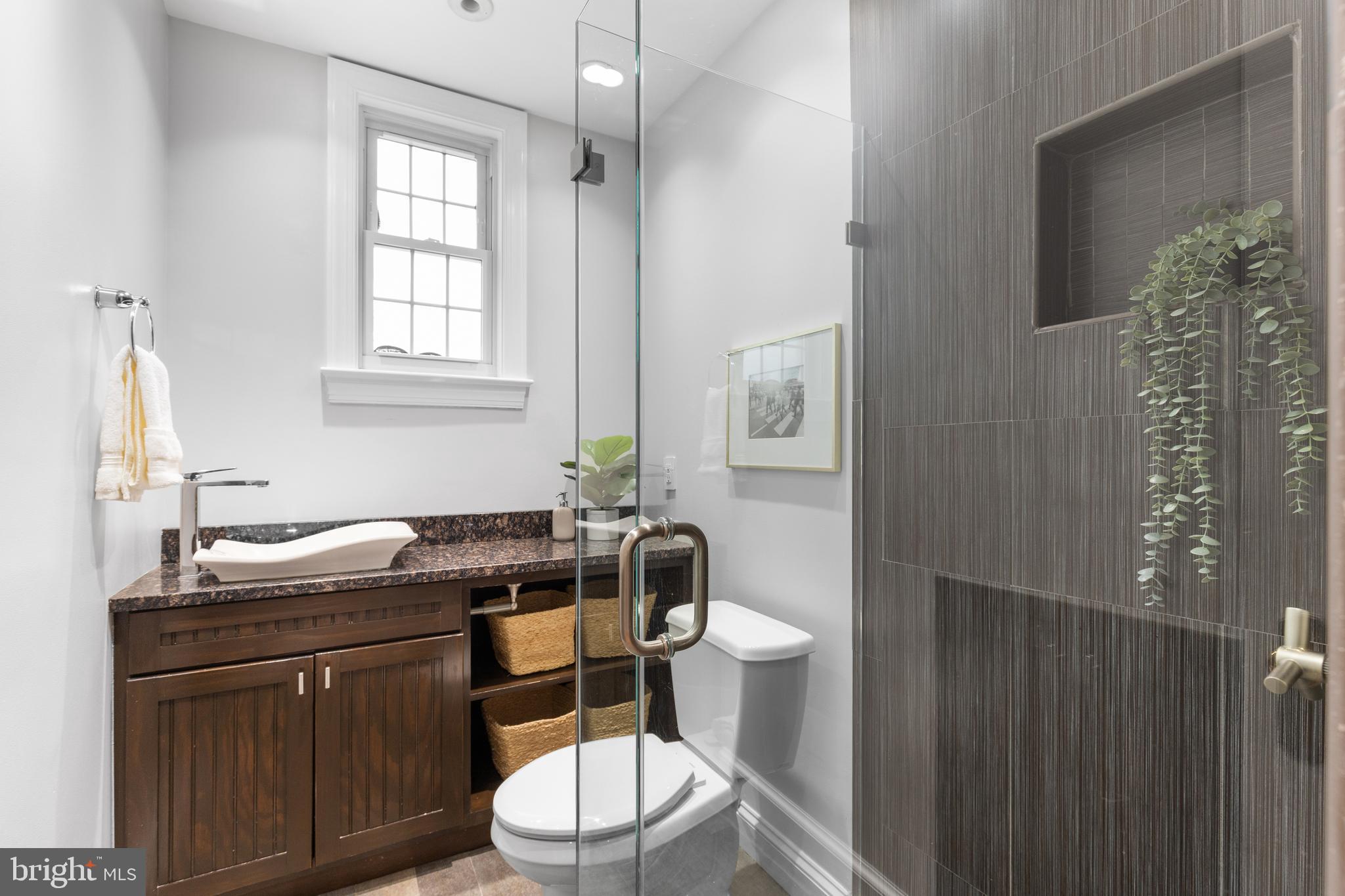 OAKCREST - Residential