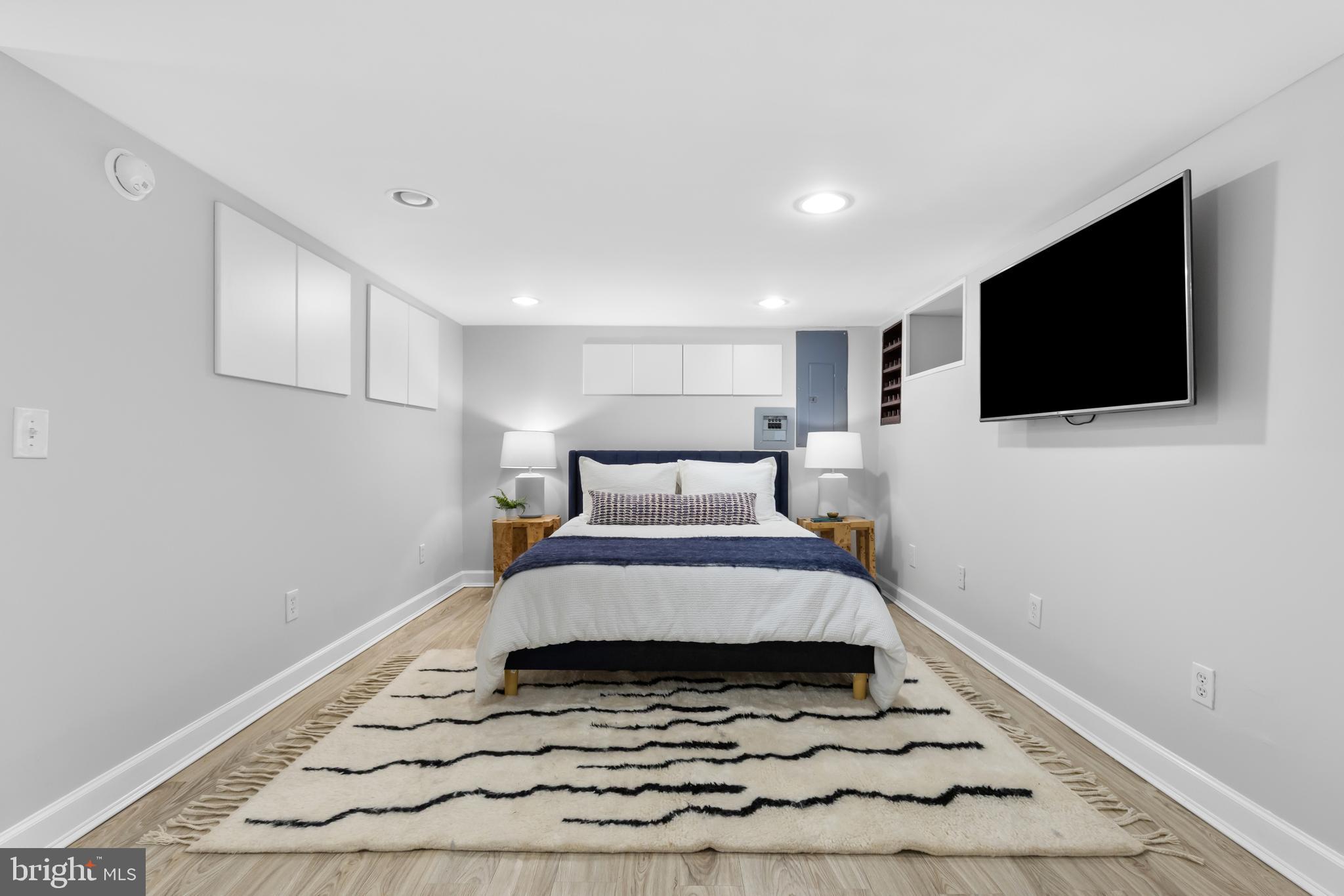 OAKCREST - Residential