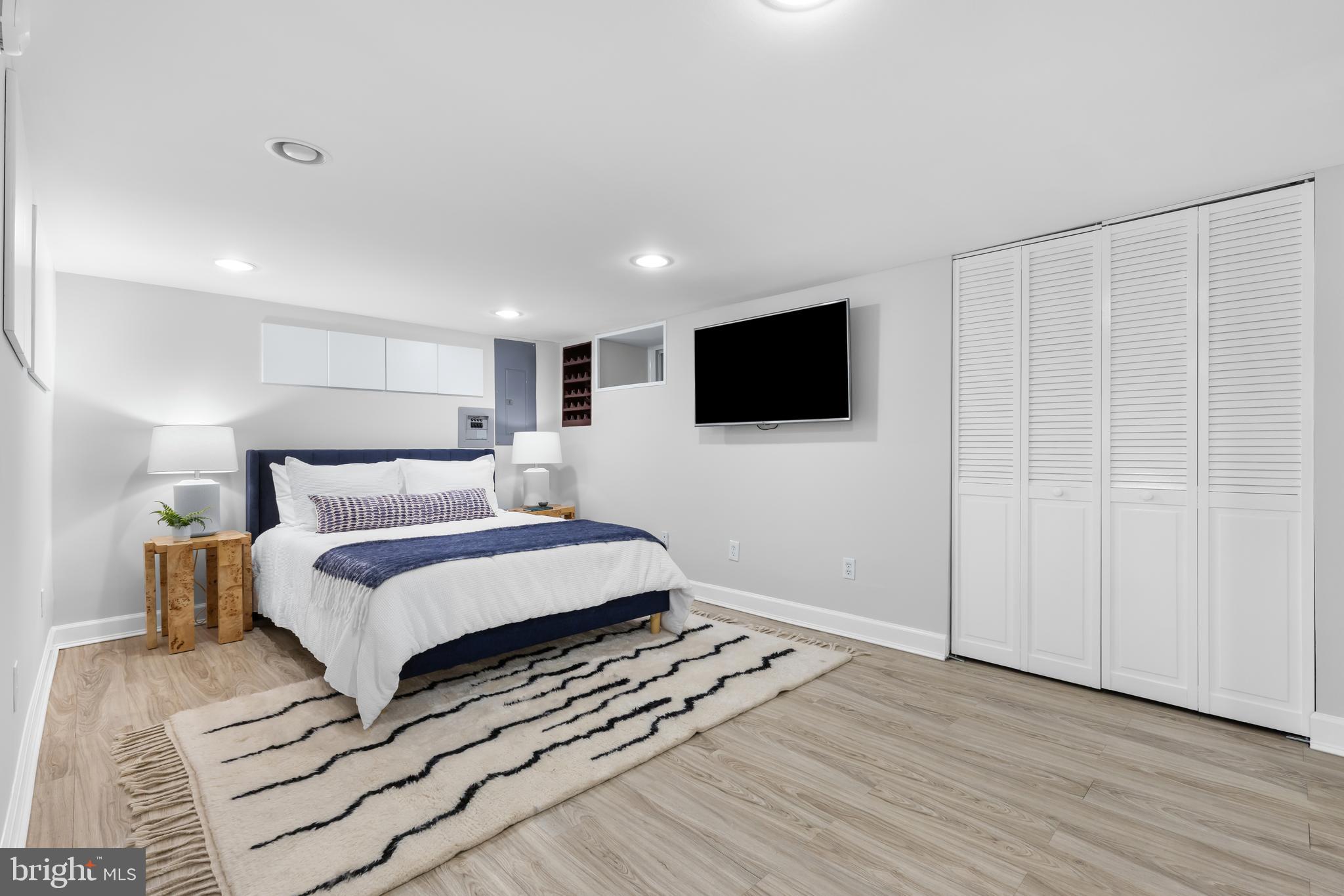 OAKCREST - Residential