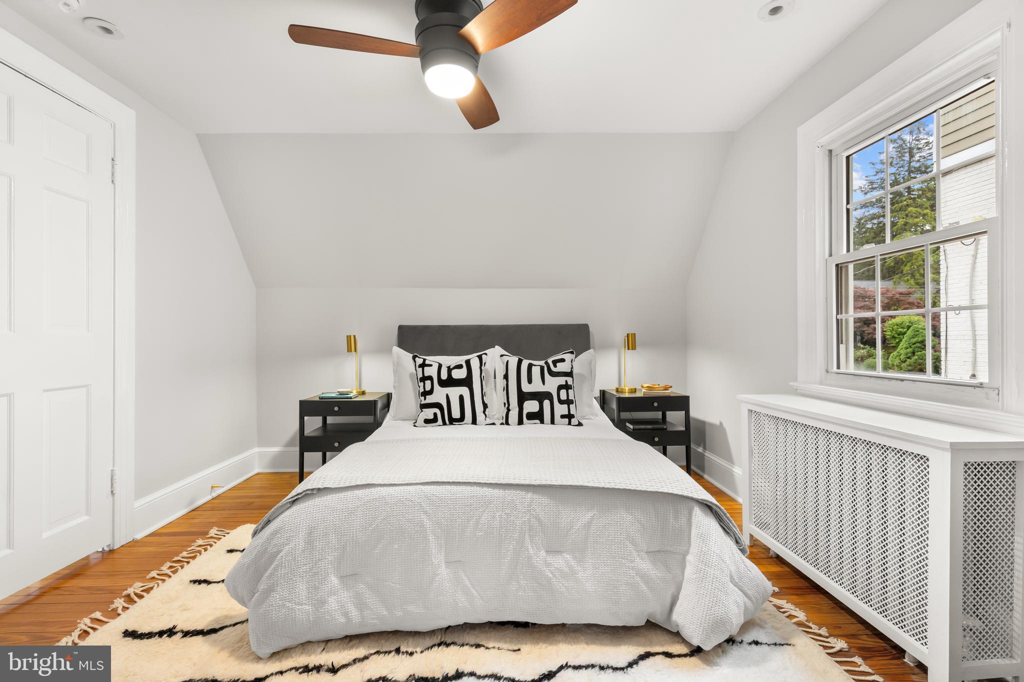 OAKCREST - Residential