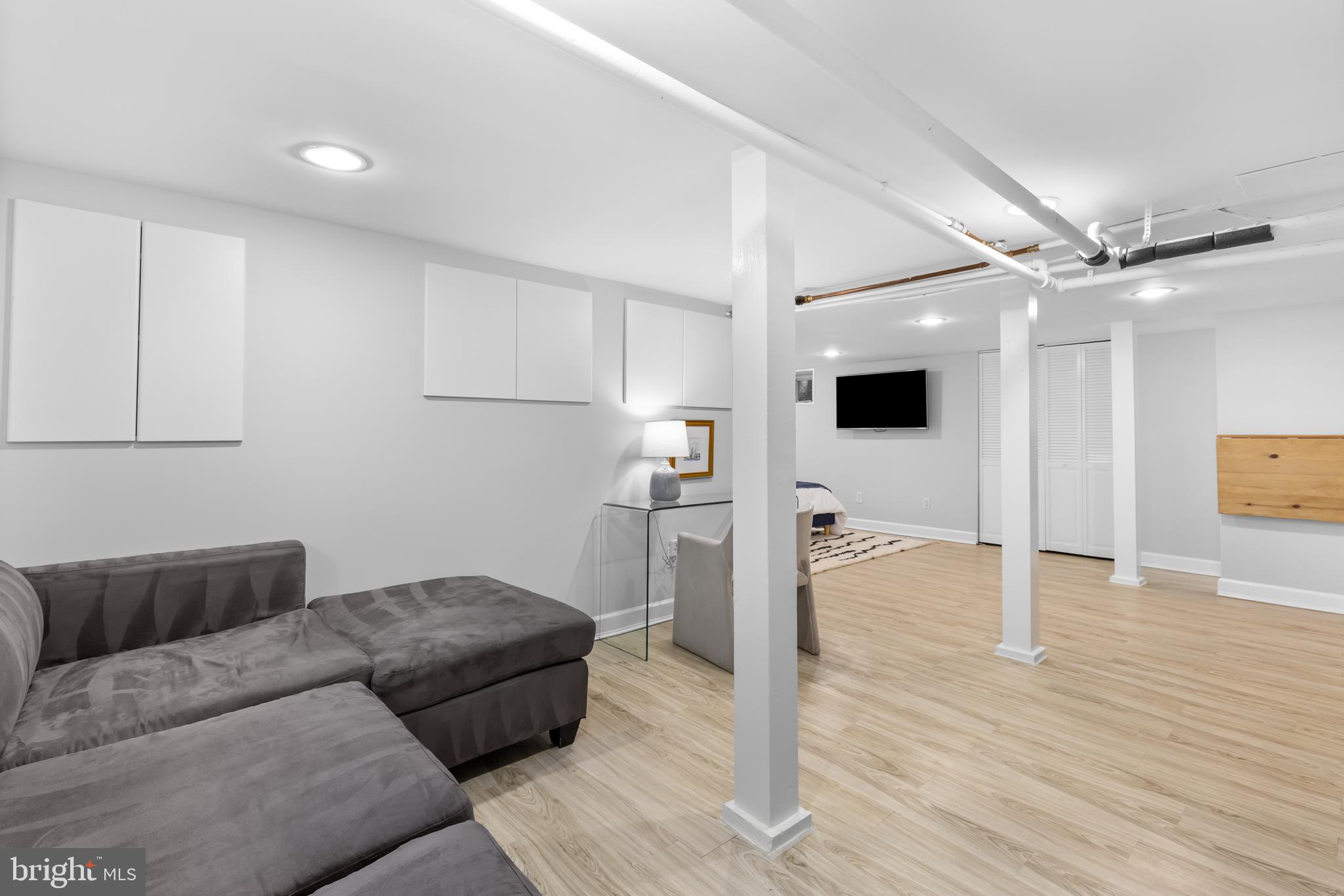 OAKCREST - Residential