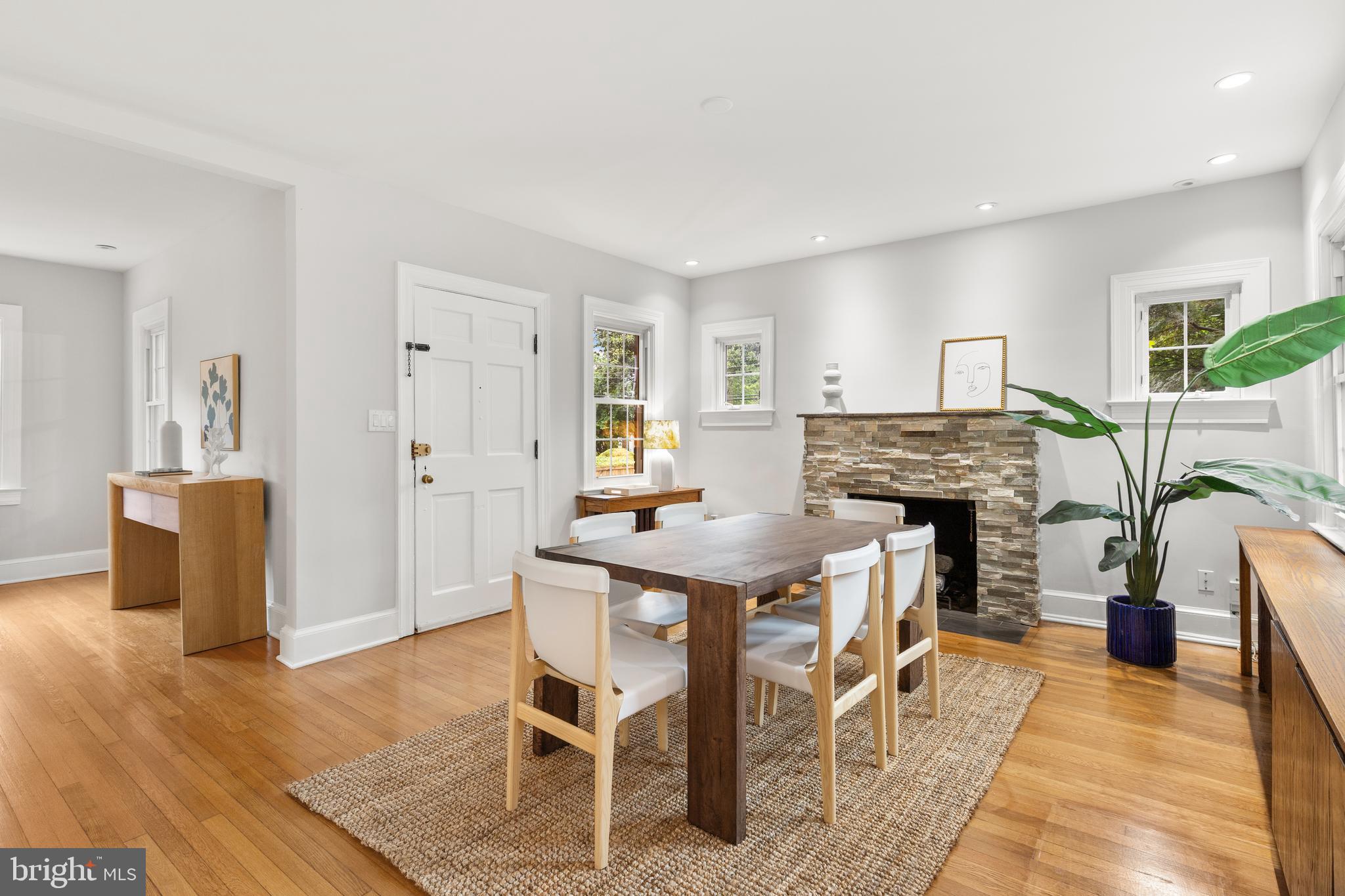 OAKCREST - Residential