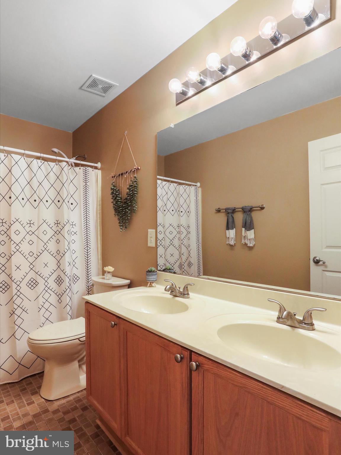 ROSEMONT ORCHARD - Residential