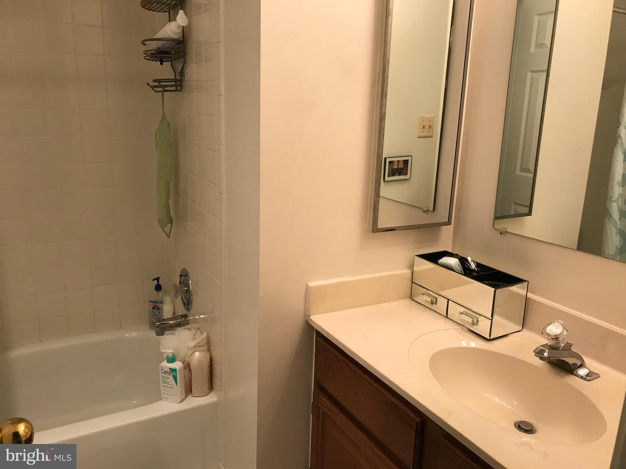 TIMBERLAWN - Residential Lease