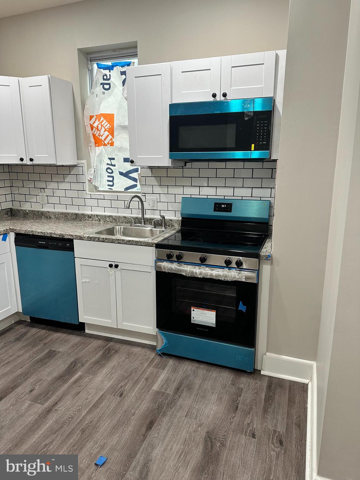 ROSEMONT - Residential Lease