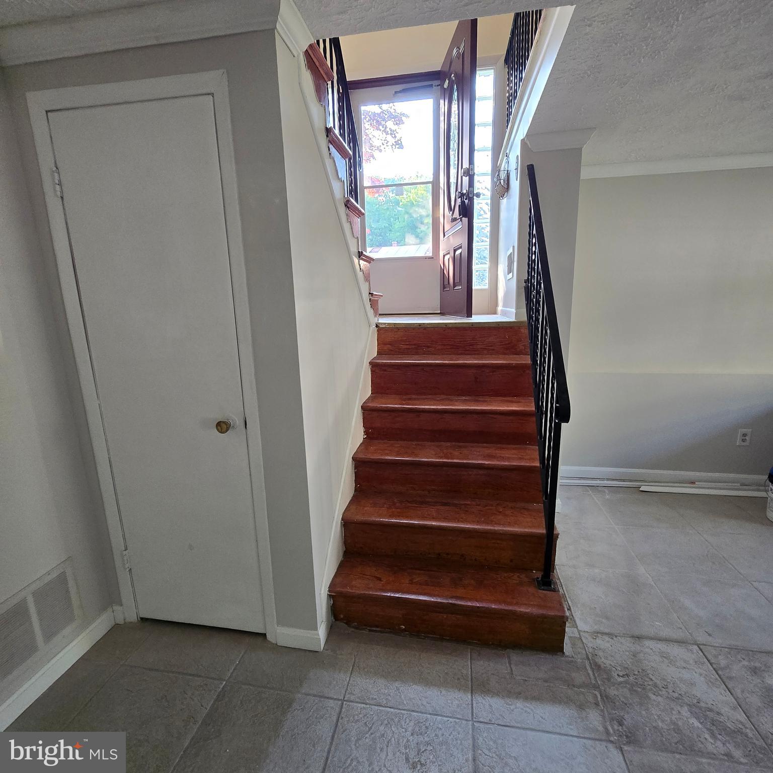 KINGS POINT - Residential