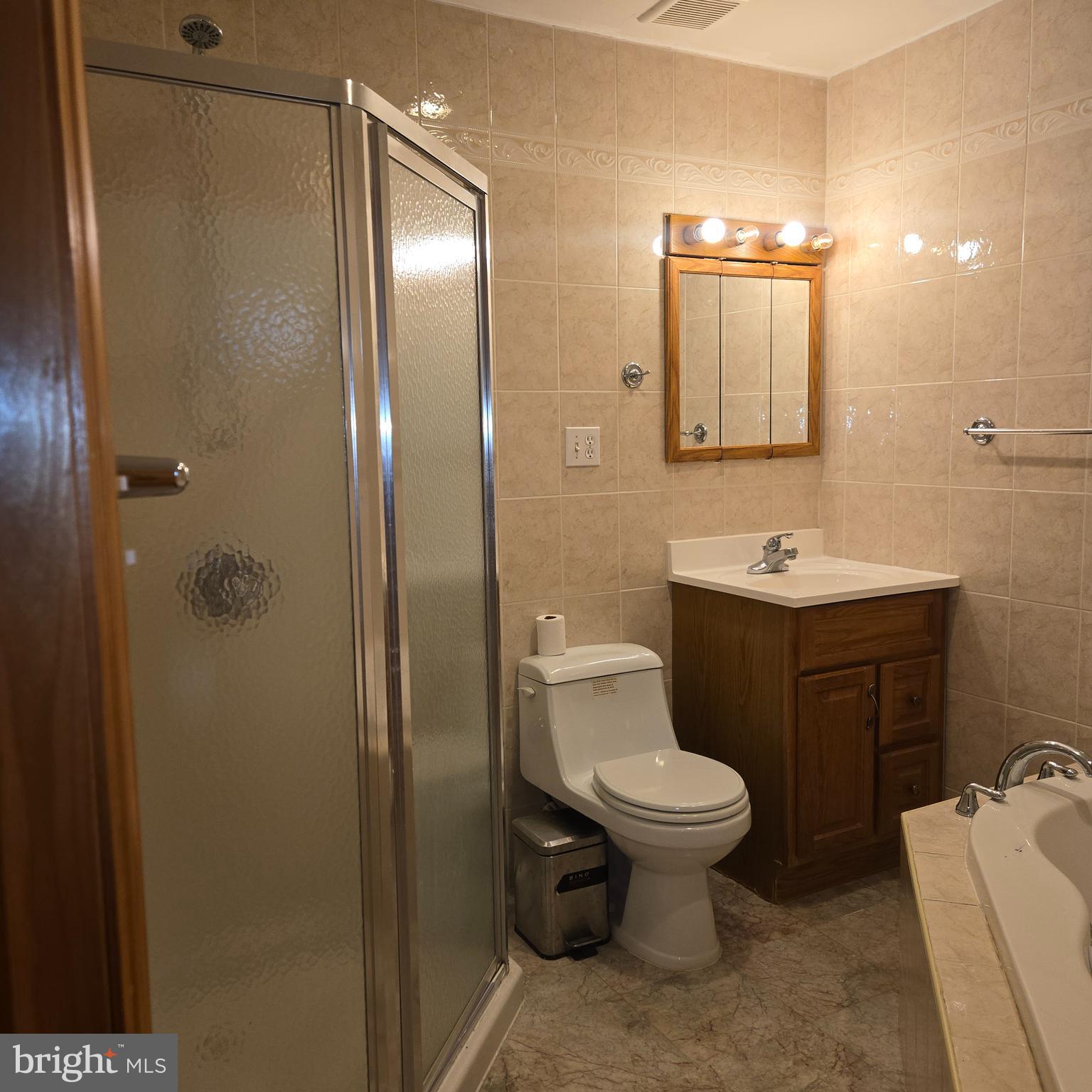KINGS POINT - Residential