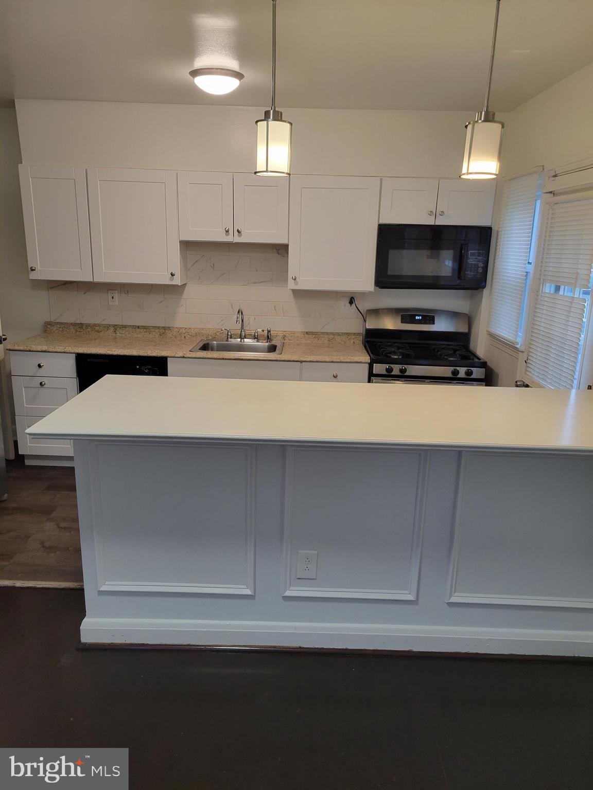 KINGS POINT - Residential